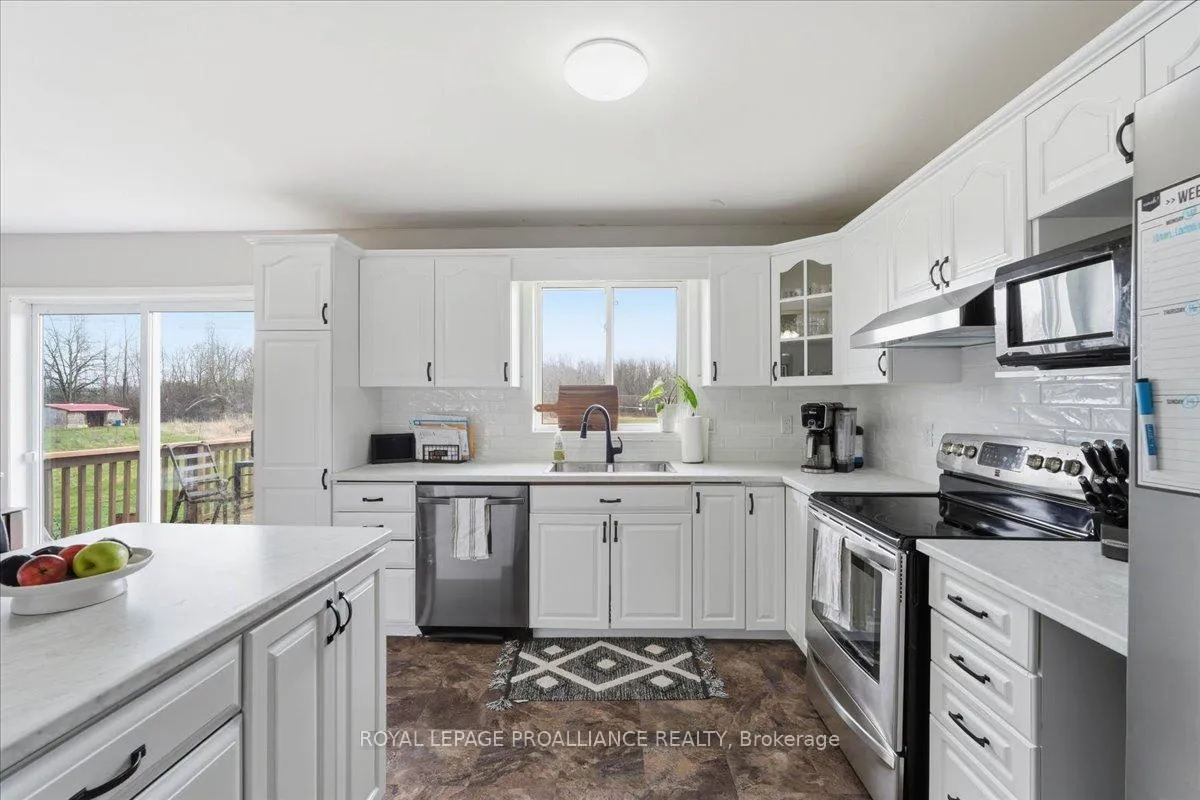 Photo 12 of 1530 Blessington Road, Belleville, Thurlow Ward — HOMEH