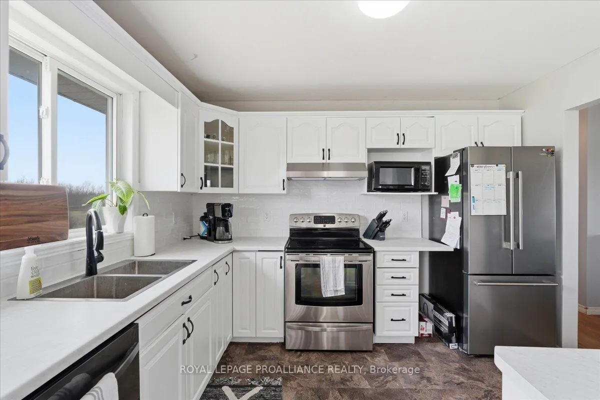Photo 13 of 1530 Blessington Road, Belleville, Thurlow Ward — HOMEH