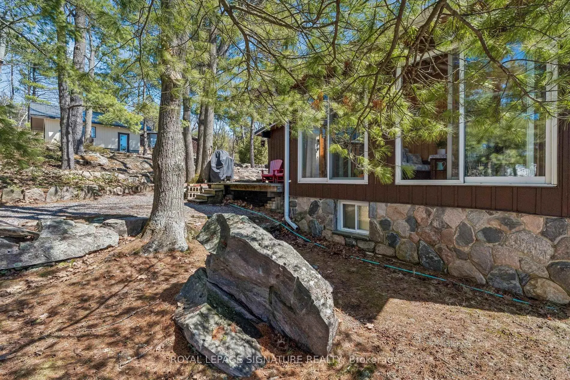 Photo 8 of 18 Loon Lake Road N, Gravenhurst, Muskoka (S) — HOMEH
