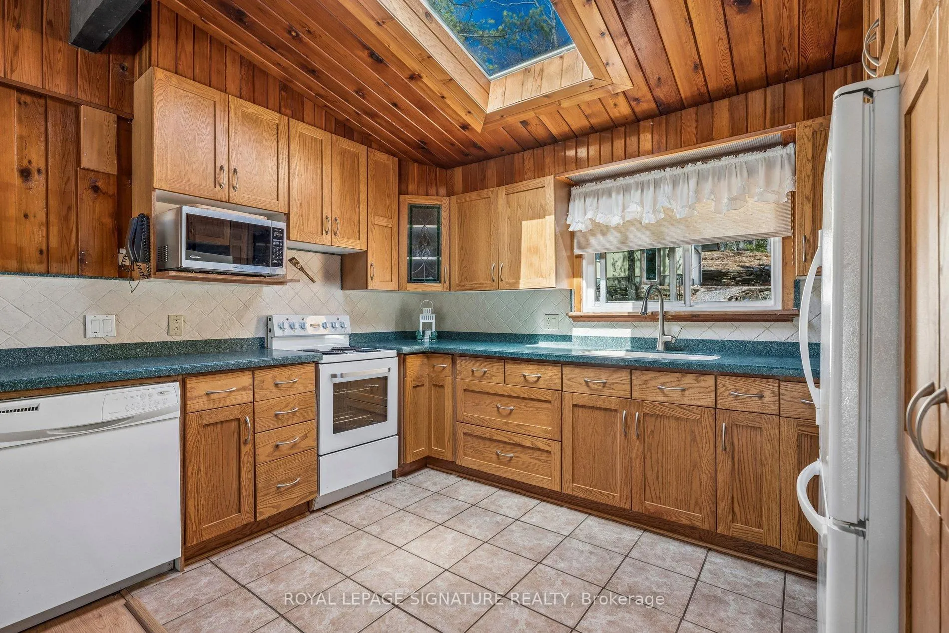 Photo 19 of 18 Loon Lake Road N, Gravenhurst, Muskoka (S) — HOMEH