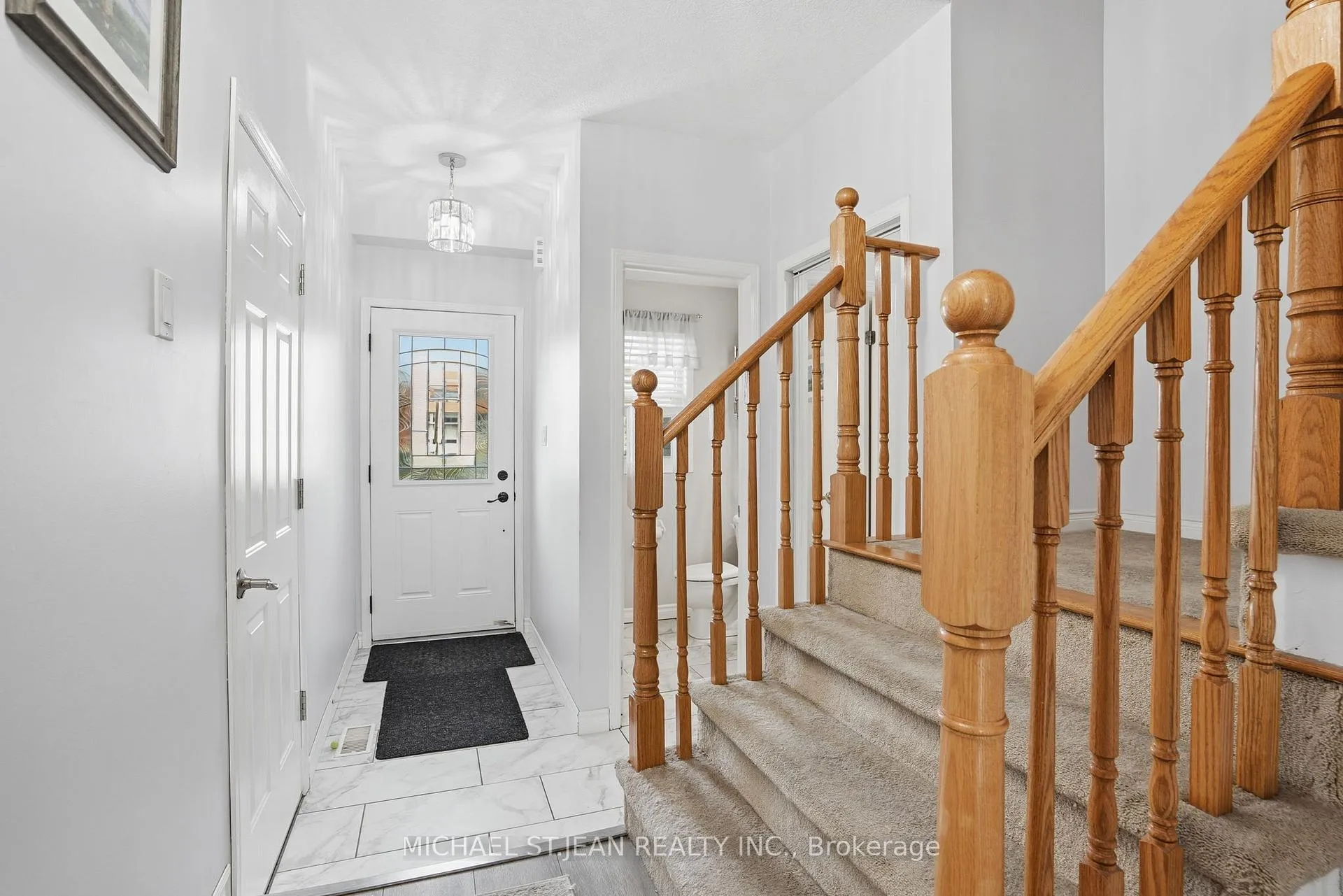Photo 7 of 213 Windwood Drive, Hamilton, Binbrook — HOMEH