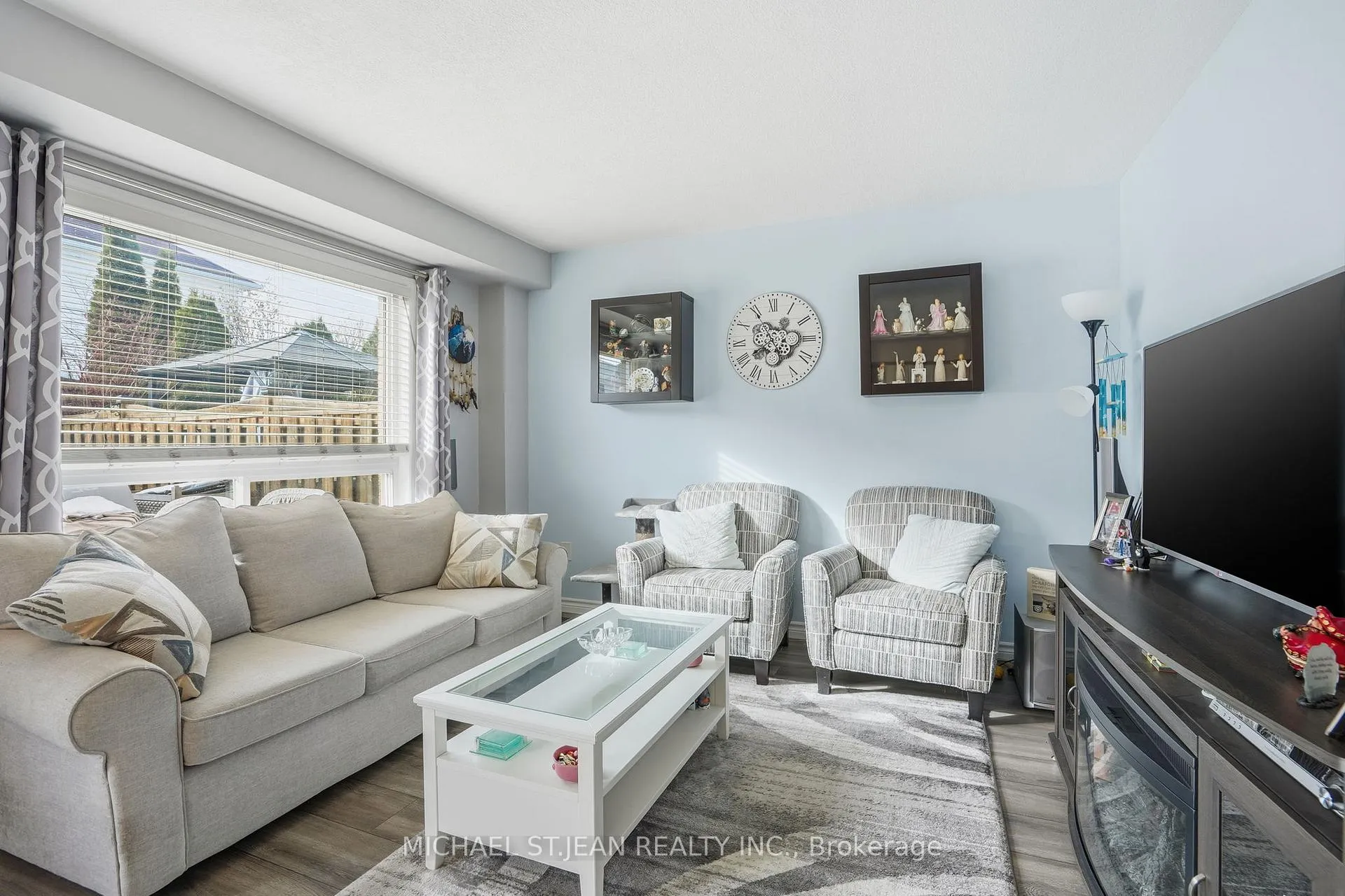 Photo 15 of 213 Windwood Drive, Hamilton, Binbrook — HOMEH