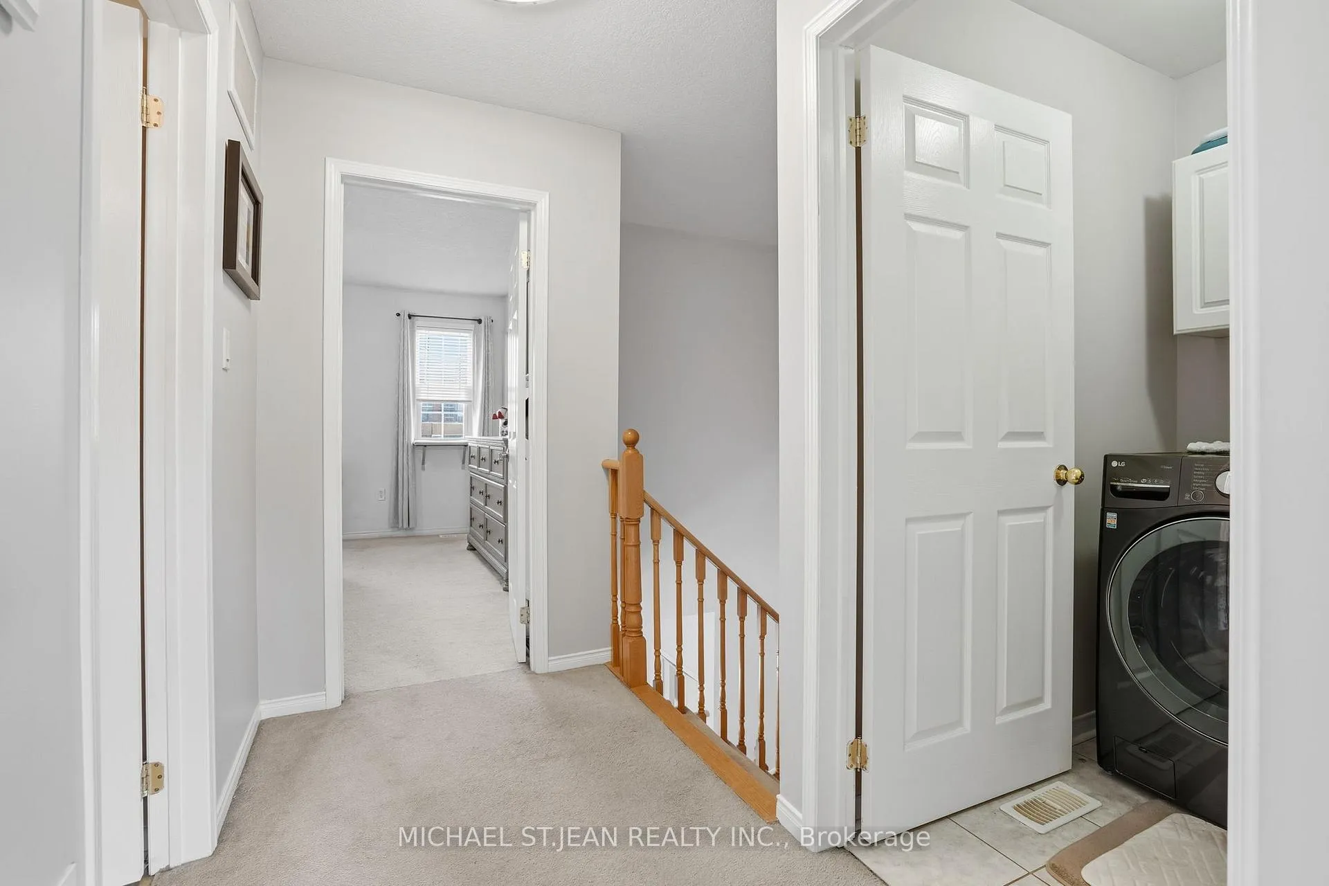Photo 19 of 213 Windwood Drive, Hamilton, Binbrook — HOMEH
