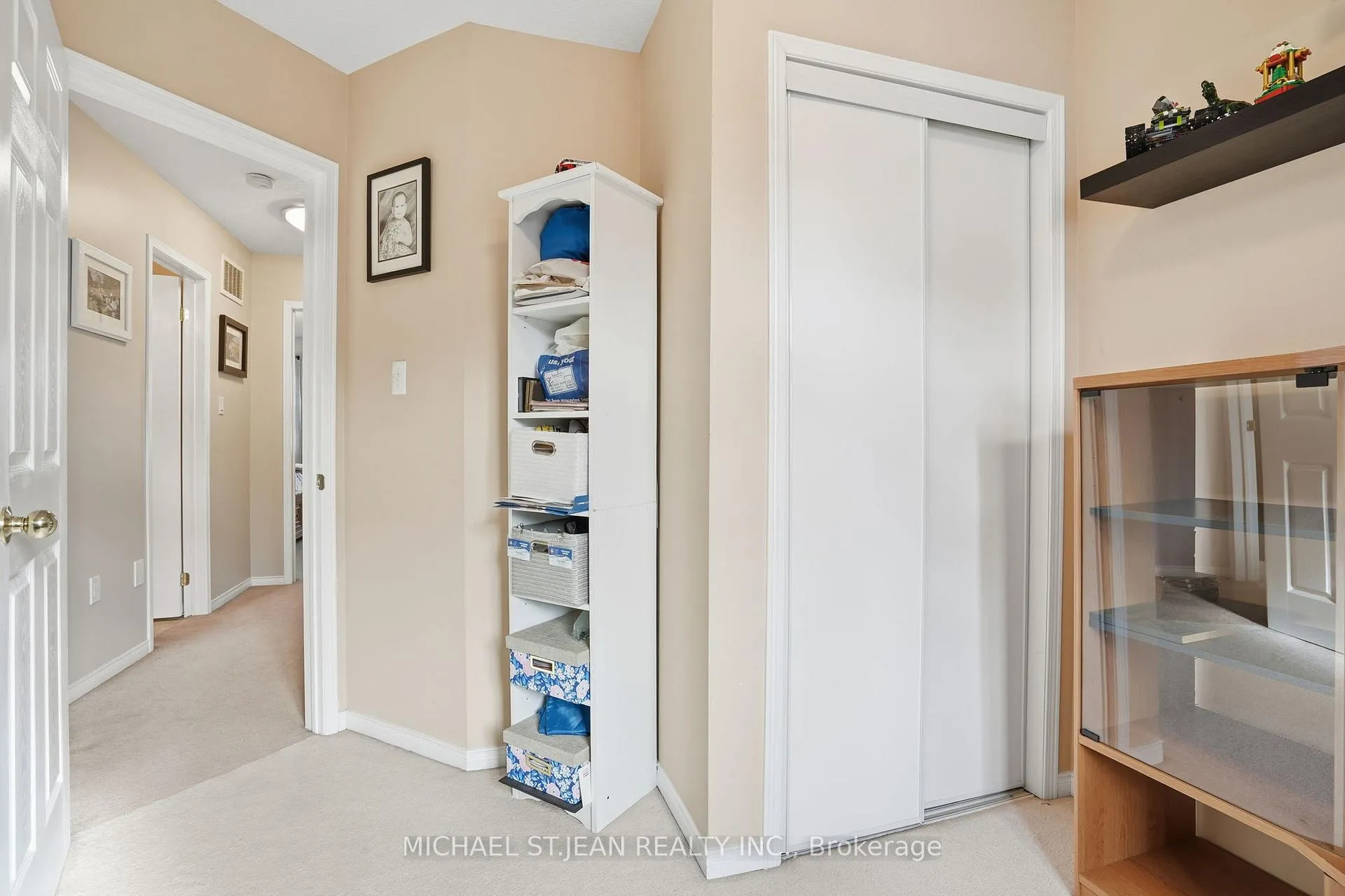 Photo 23 of 213 Windwood Drive, Hamilton, Binbrook — HOMEH