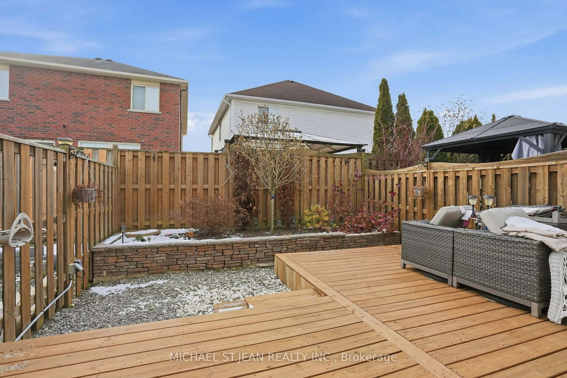 Photo 34 of 213 Windwood Drive, Hamilton, Binbrook — HOMEH