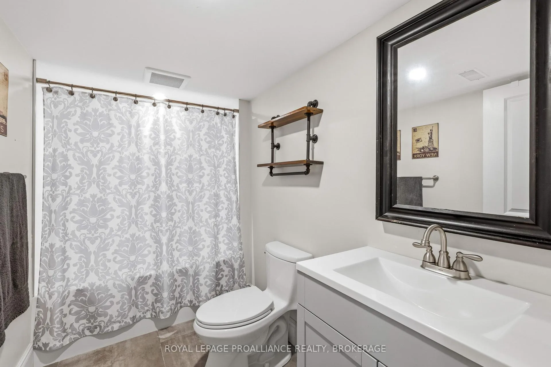 Photo 38 of 1446 Evergreen Drive, Kingston, City Northwest — HOMEH
