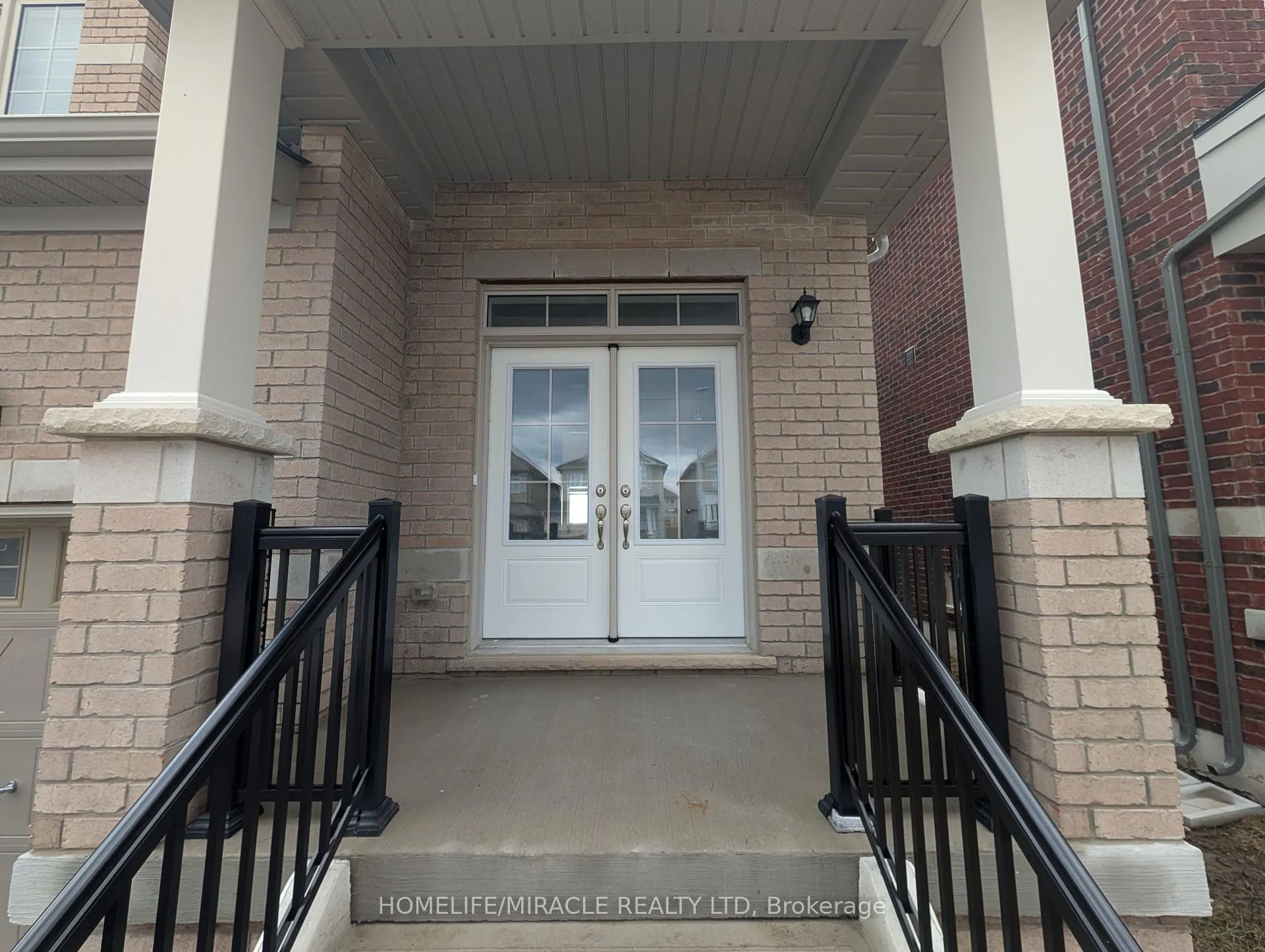 Photo 2 of 1285 Broderick Street, Innisfil, Rural Innisfil — HOMEH