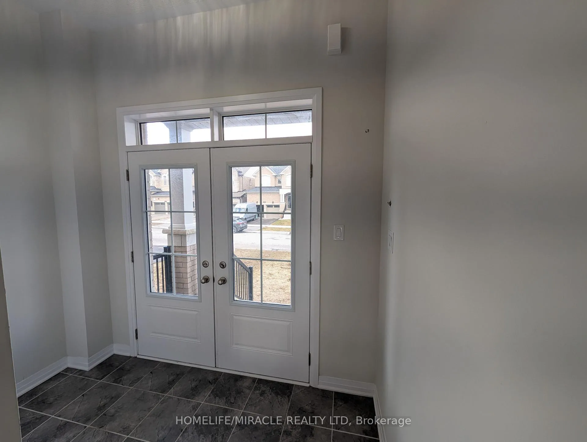 Photo 3 of 1285 Broderick Street, Innisfil, Rural Innisfil — HOMEH