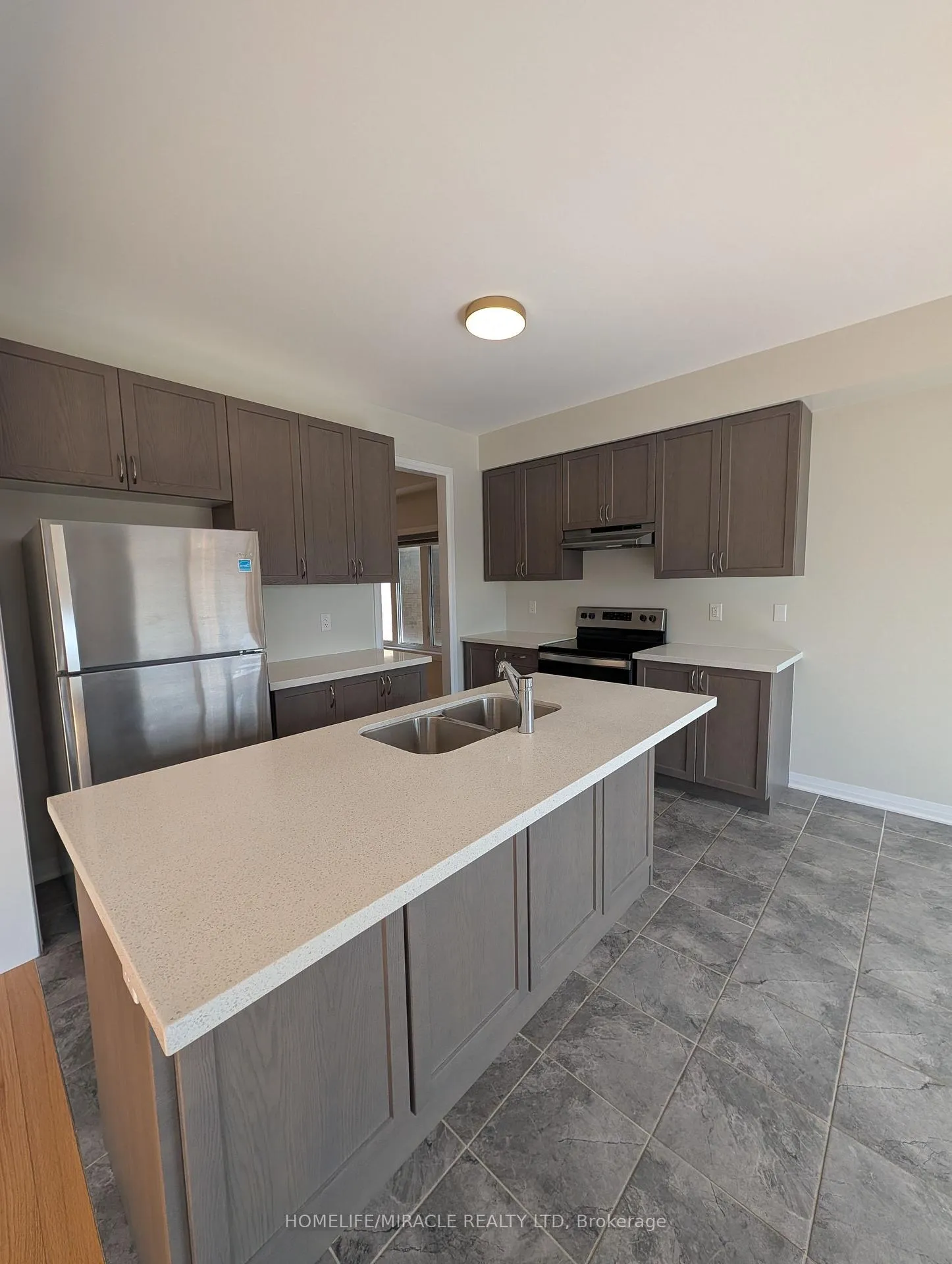 Photo 9 of 1285 Broderick Street, Innisfil, Rural Innisfil — HOMEH