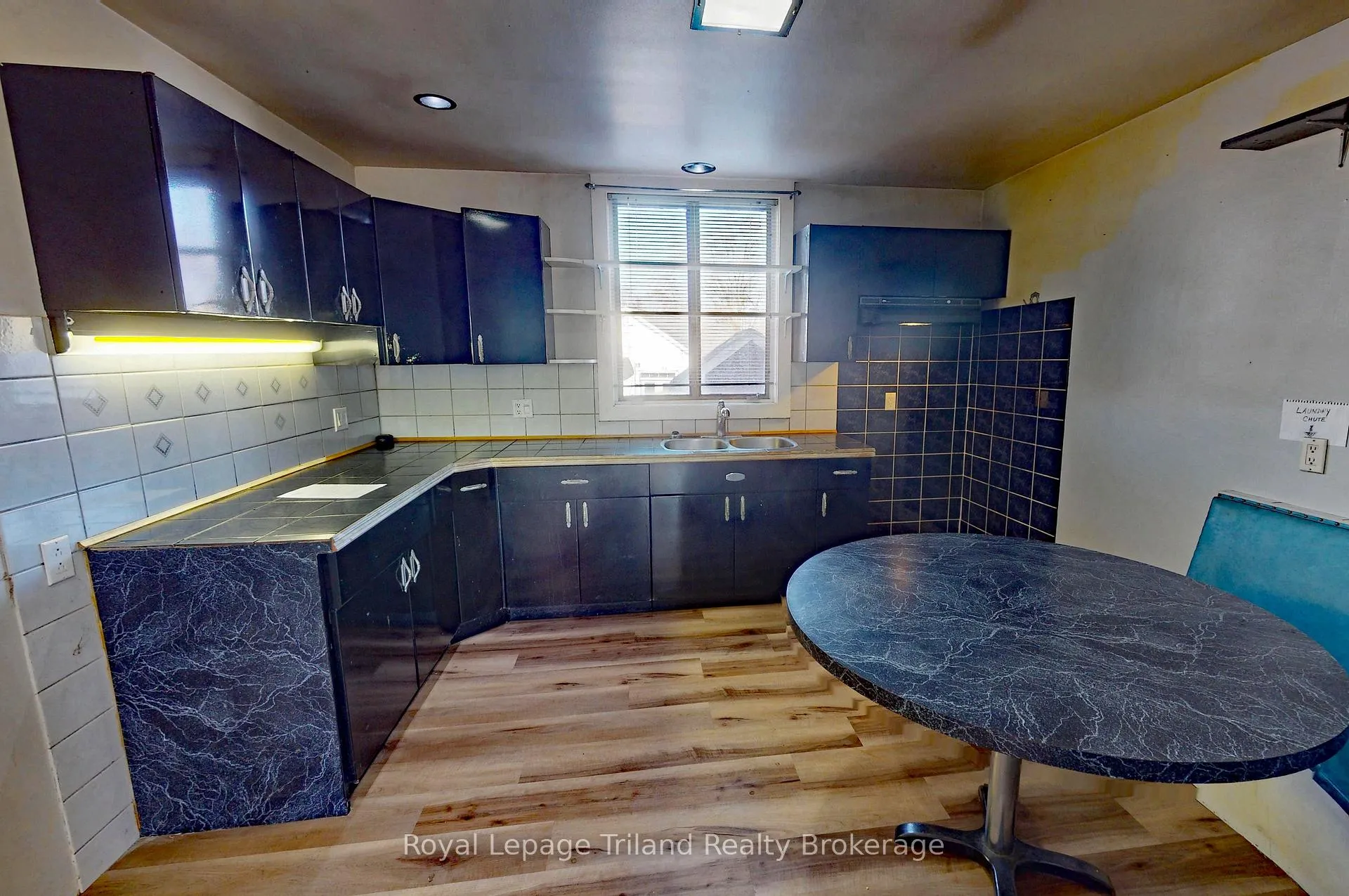 Photo 8 of 256 St George Lane, Norfolk, Delhi — HOMEH