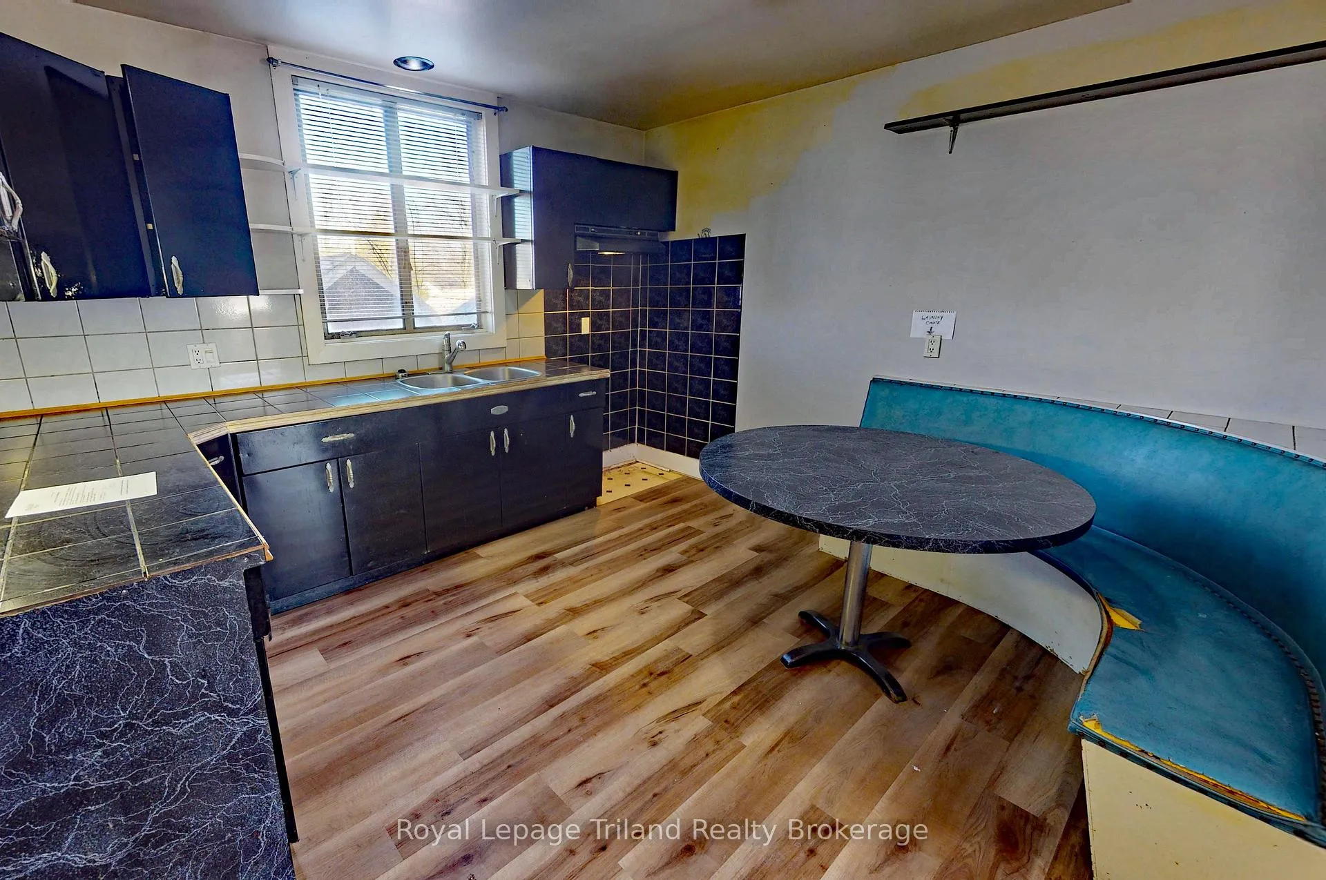 Photo 9 of 256 St George Lane, Norfolk, Delhi — HOMEH