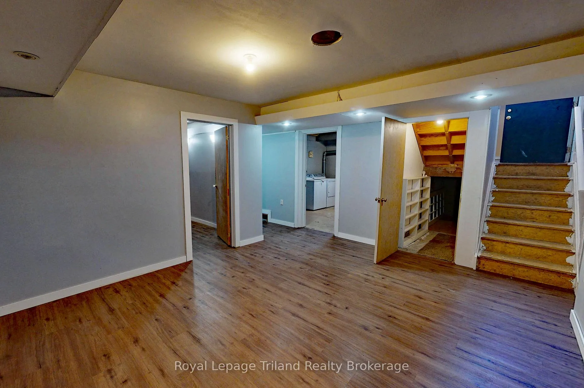 Photo 15 of 256 St George Lane, Norfolk, Delhi — HOMEH