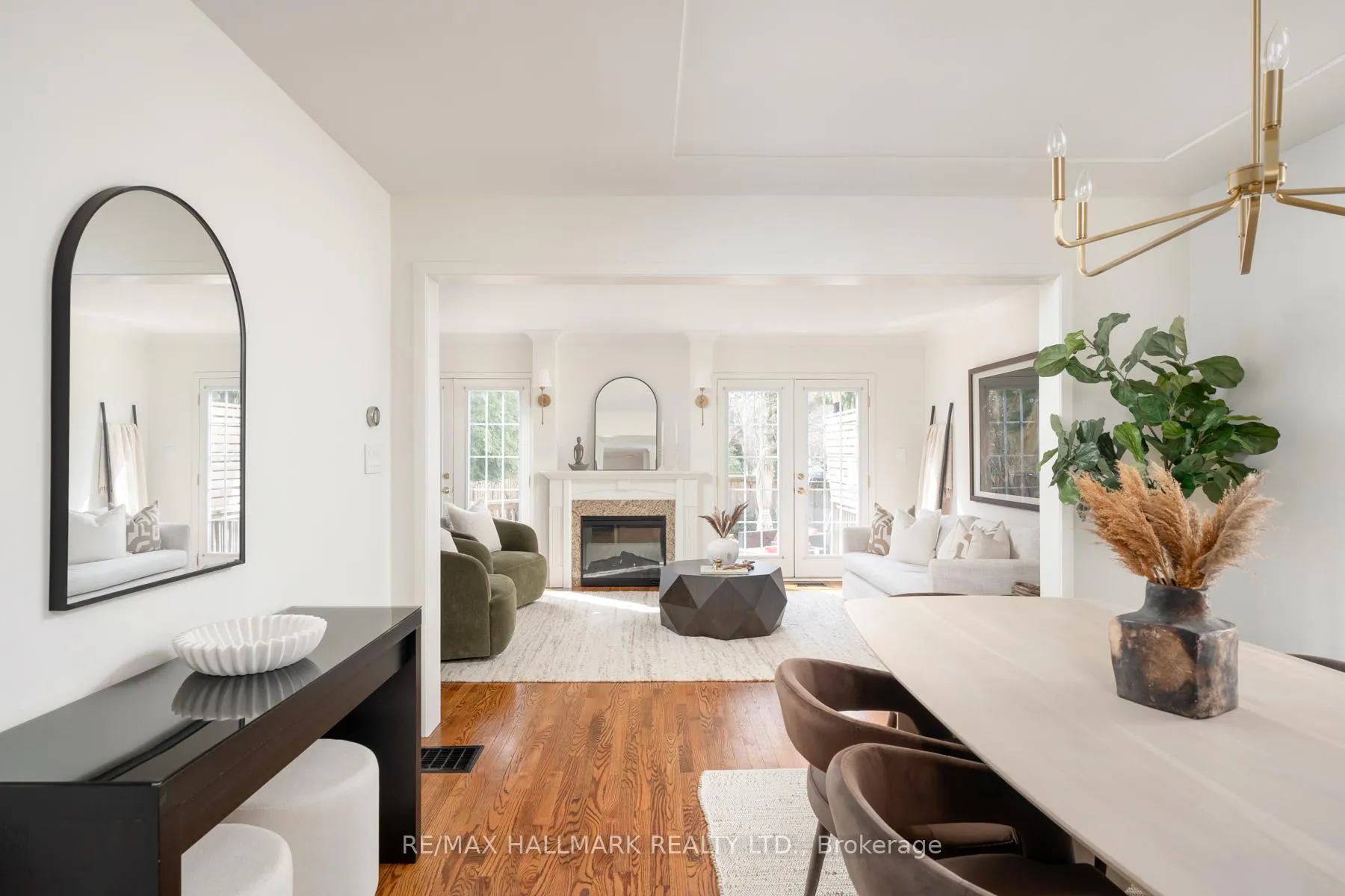 Photo 9 of 619 Balliol Street, Toronto, Mount Pleasant East — HOMEH