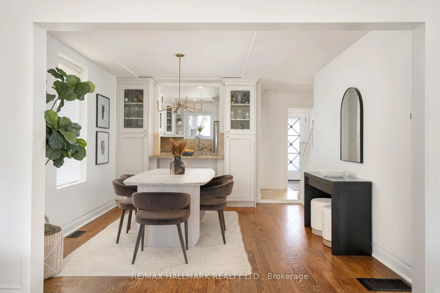 Photo 11 of 619 Balliol Street, Toronto, Mount Pleasant East — HOMEH