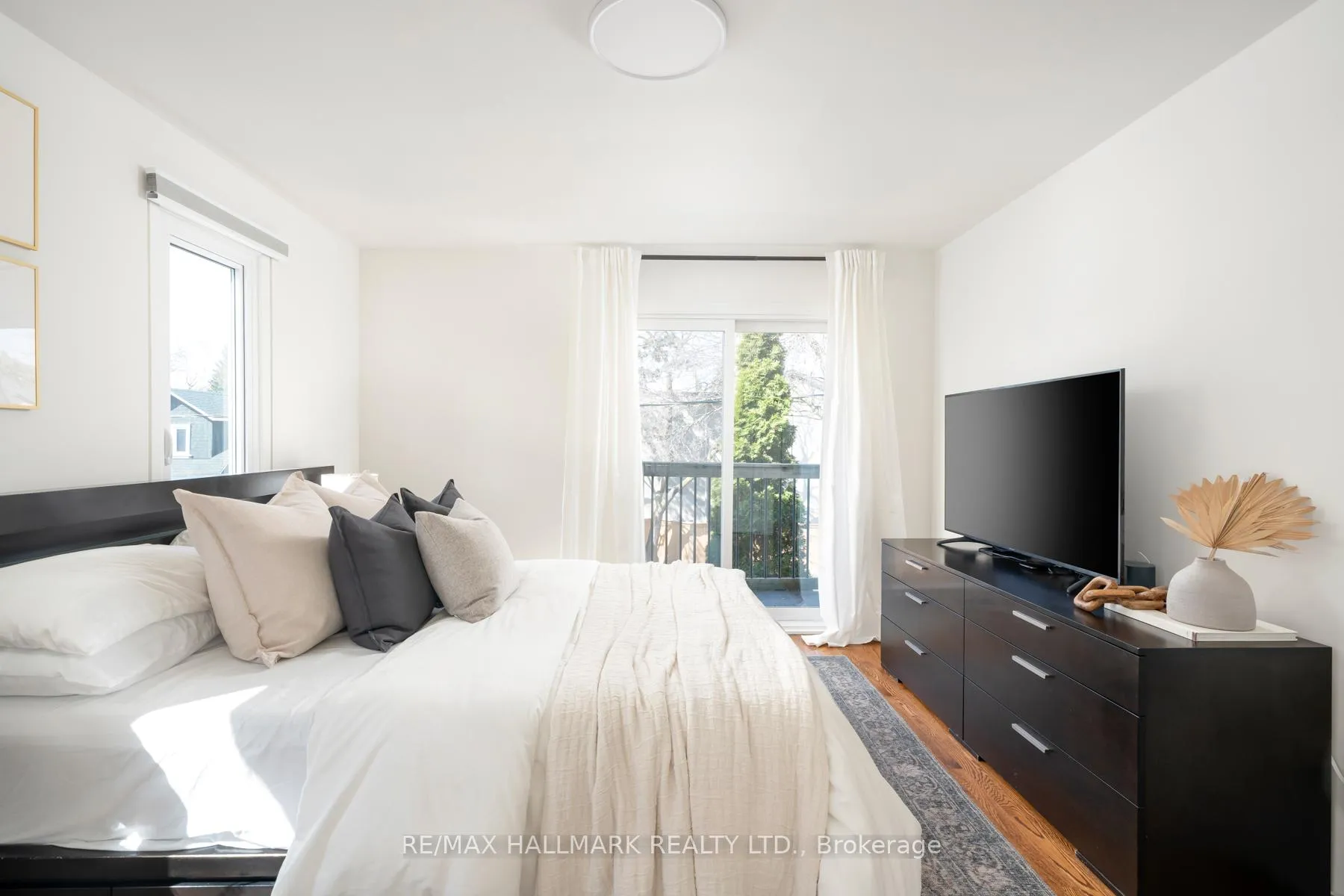 Photo 24 of 619 Balliol Street, Toronto, Mount Pleasant East — HOMEH
