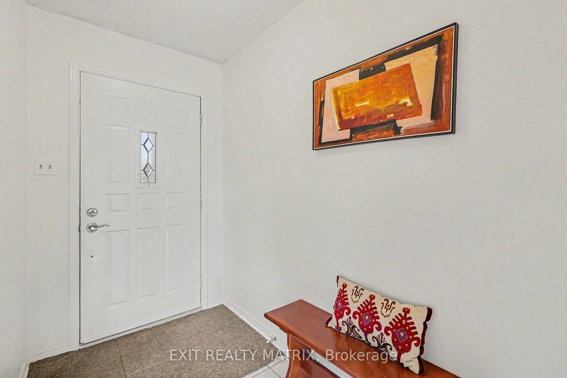 Photo 3 of 2829 Gothwood Place, Ottawa, Sawmill Creek/Timbermill — HOMEH