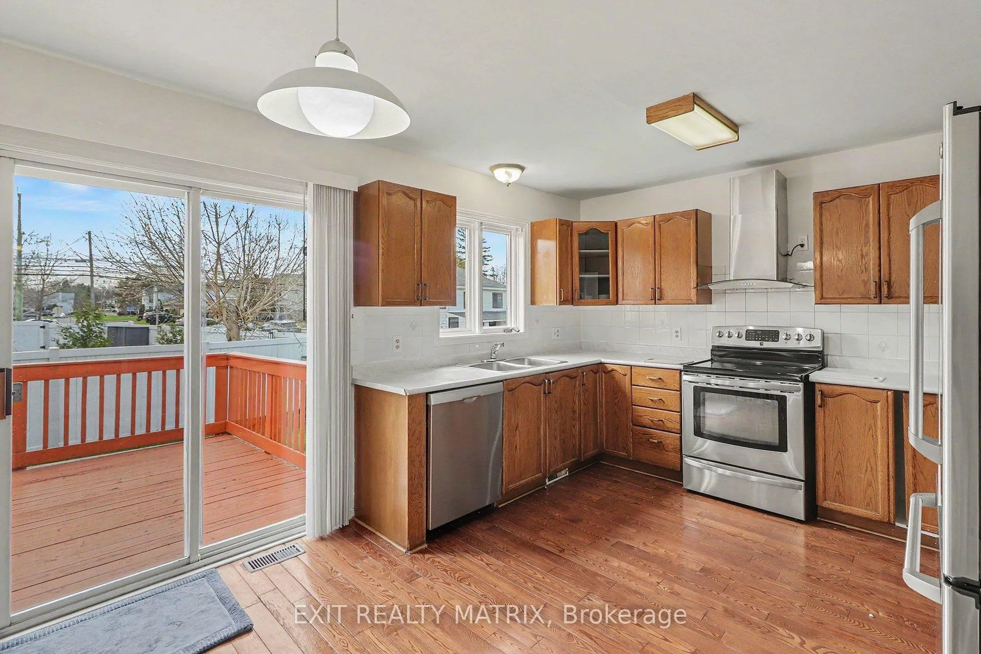 Photo 9 of 2829 Gothwood Place, Ottawa, Sawmill Creek/Timbermill — HOMEH