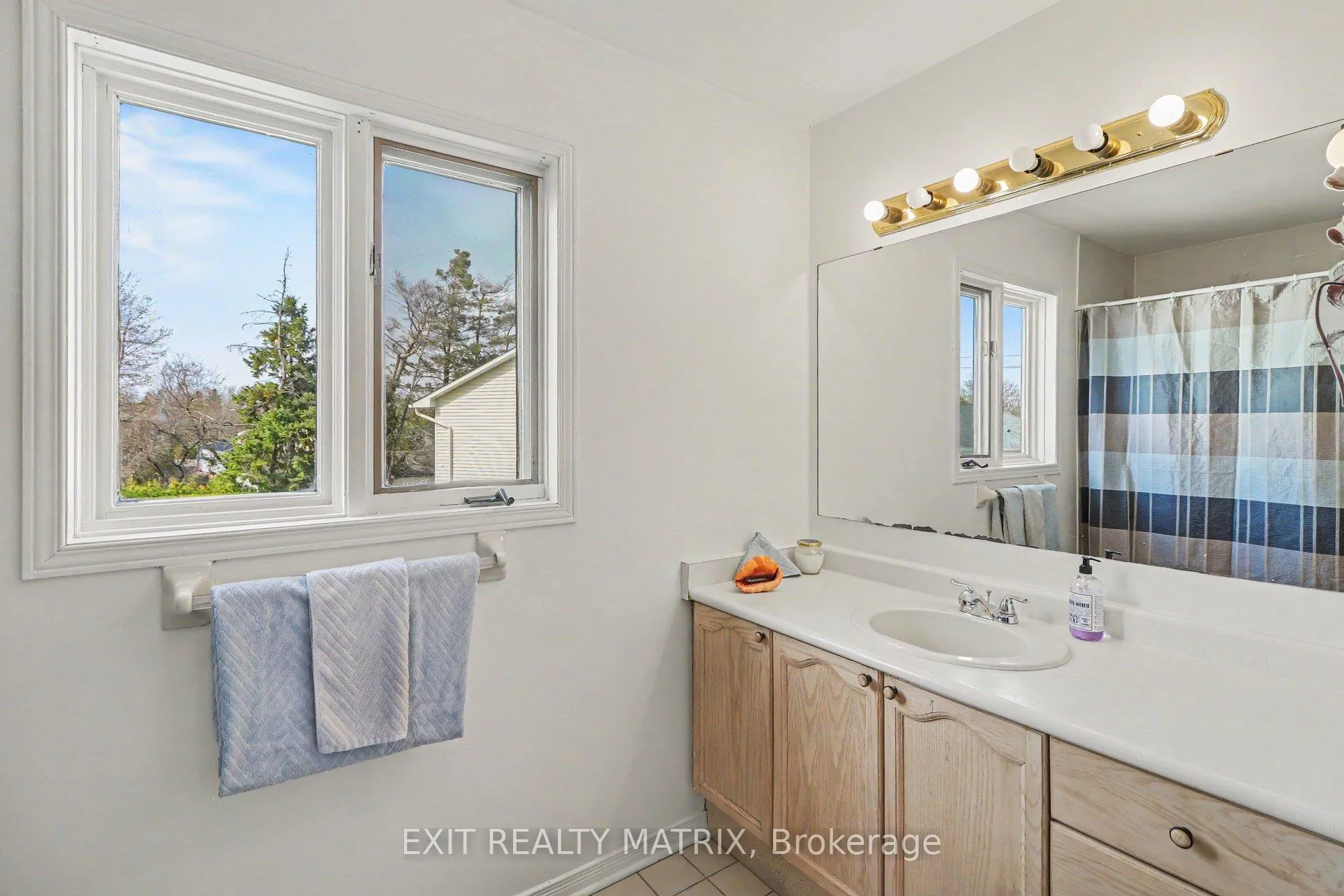 Photo 20 of 2829 Gothwood Place, Ottawa, Sawmill Creek/Timbermill — HOMEH