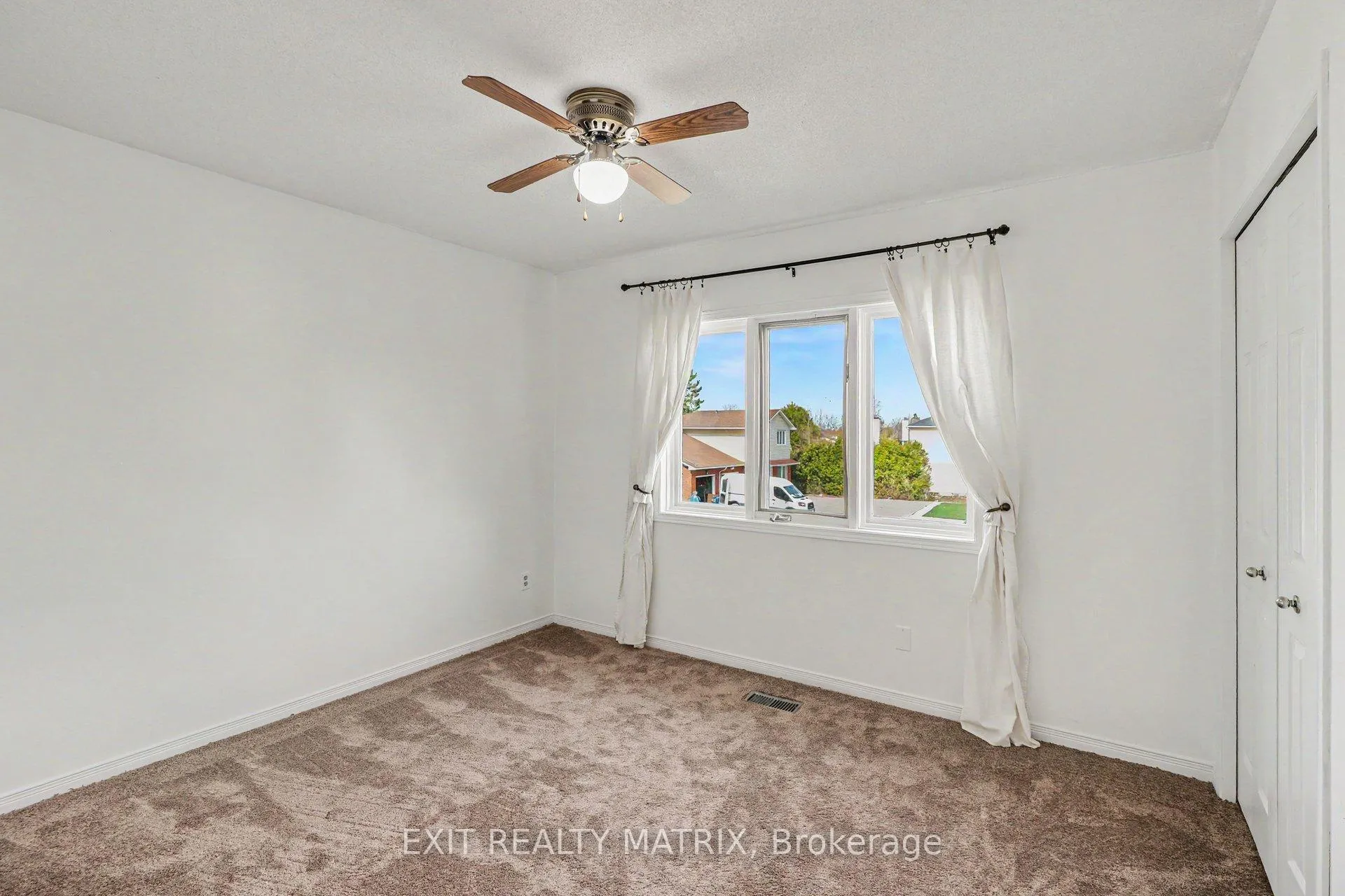 Photo 22 of 2829 Gothwood Place, Ottawa, Sawmill Creek/Timbermill — HOMEH