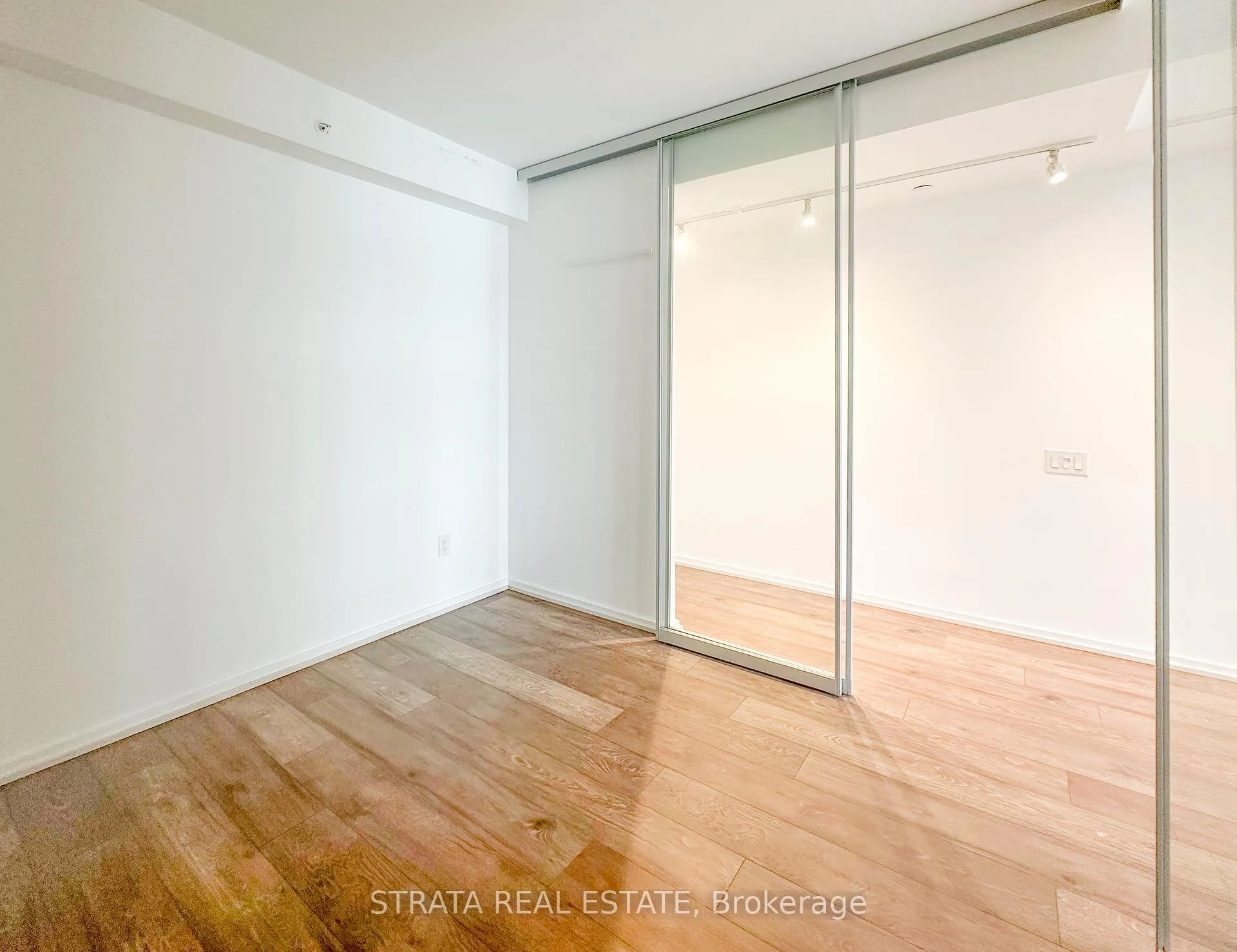 Photo 4 of Unit 1608, 45 Charles Street E, Toronto, Church-Yonge Corridor — HOMEH