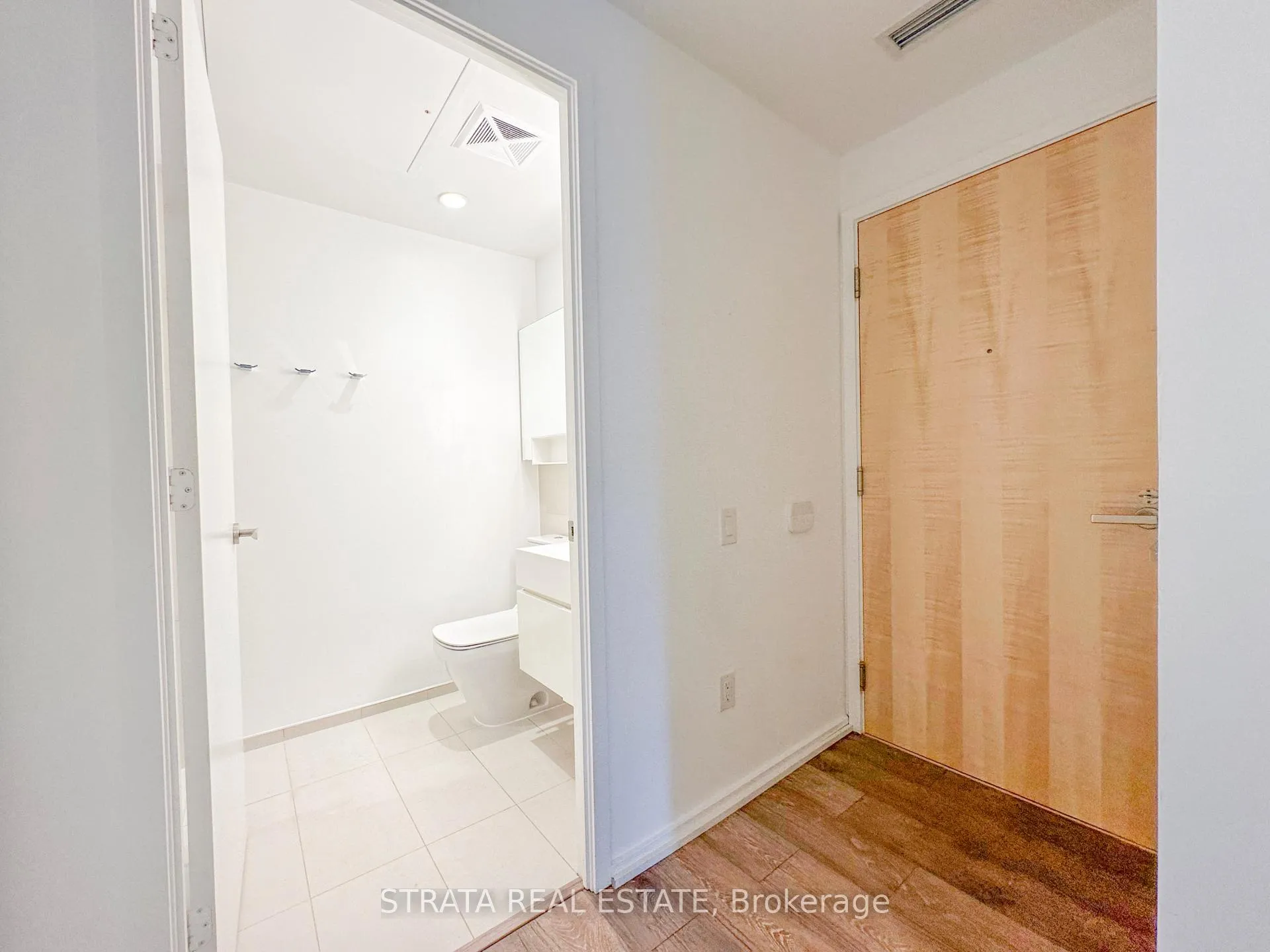 Photo 5 of Unit 1608, 45 Charles Street E, Toronto, Church-Yonge Corridor — HOMEH