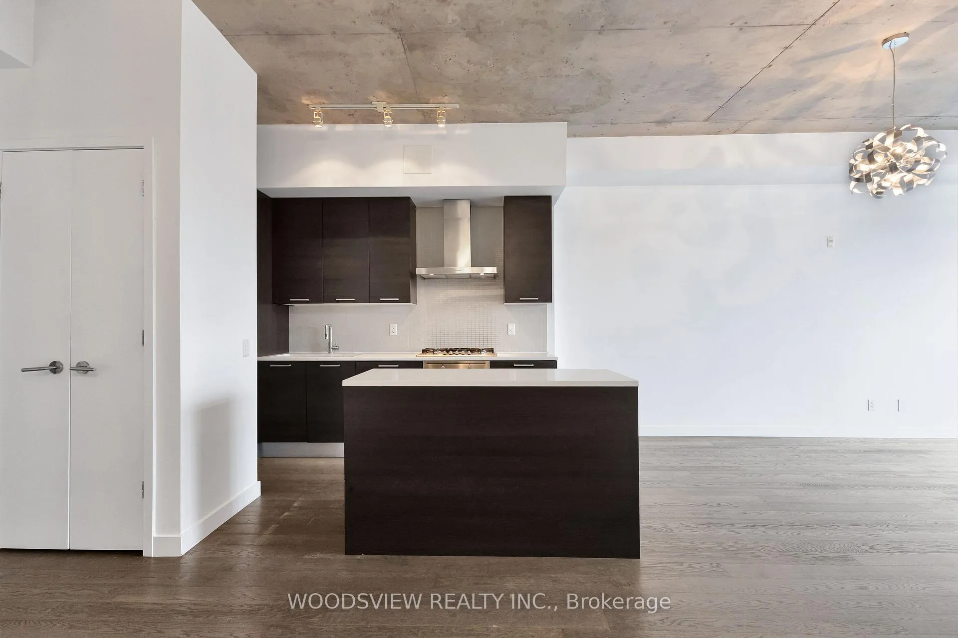 Front of Unit 633, 90 Broadview Avenue