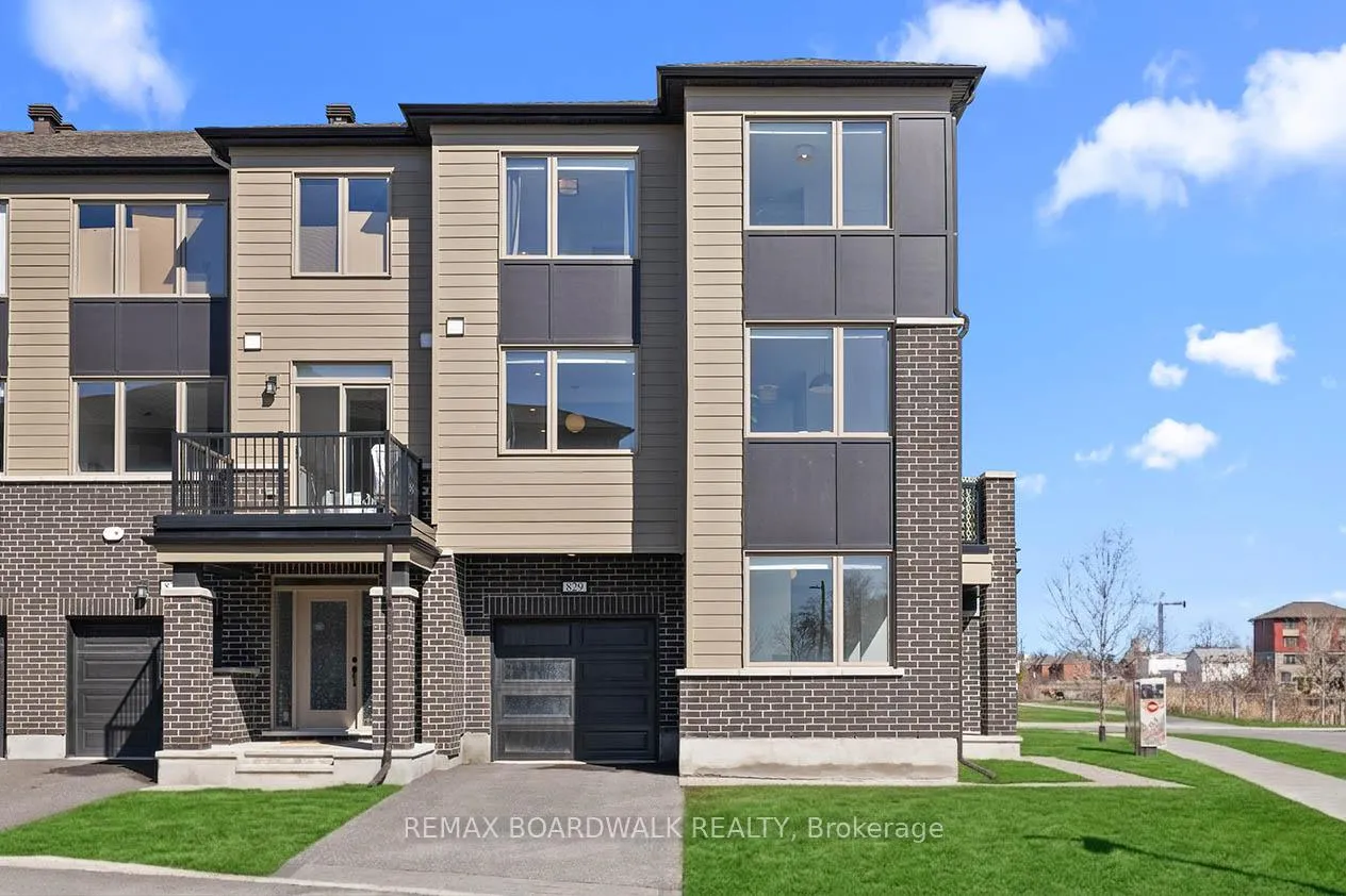 Photo 1 of 829 Kiniw Private, Ottawa, CFB Rockcliffe and Area — HOMEH
