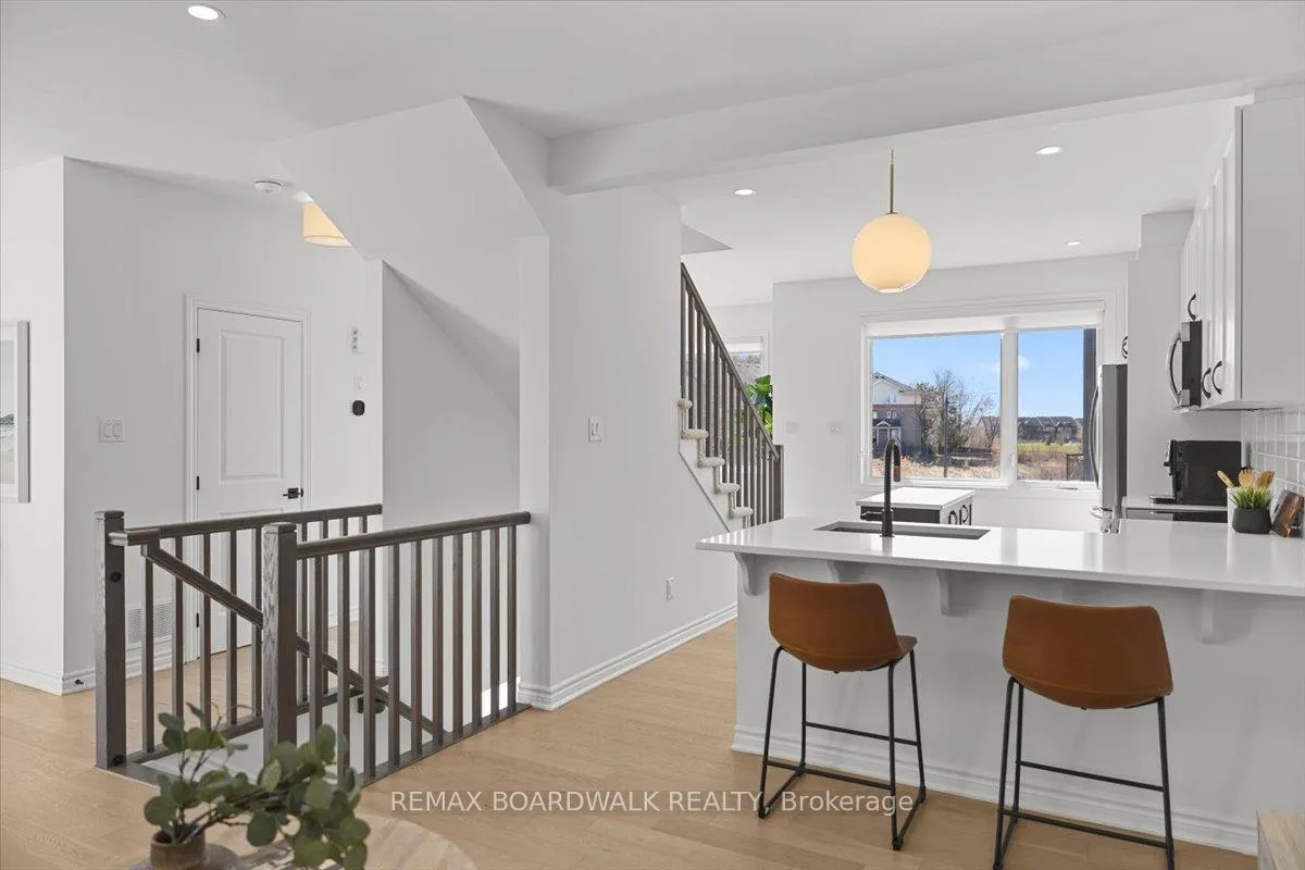 Photo 31 of 829 Kiniw Private, Ottawa, CFB Rockcliffe and Area — HOMEH