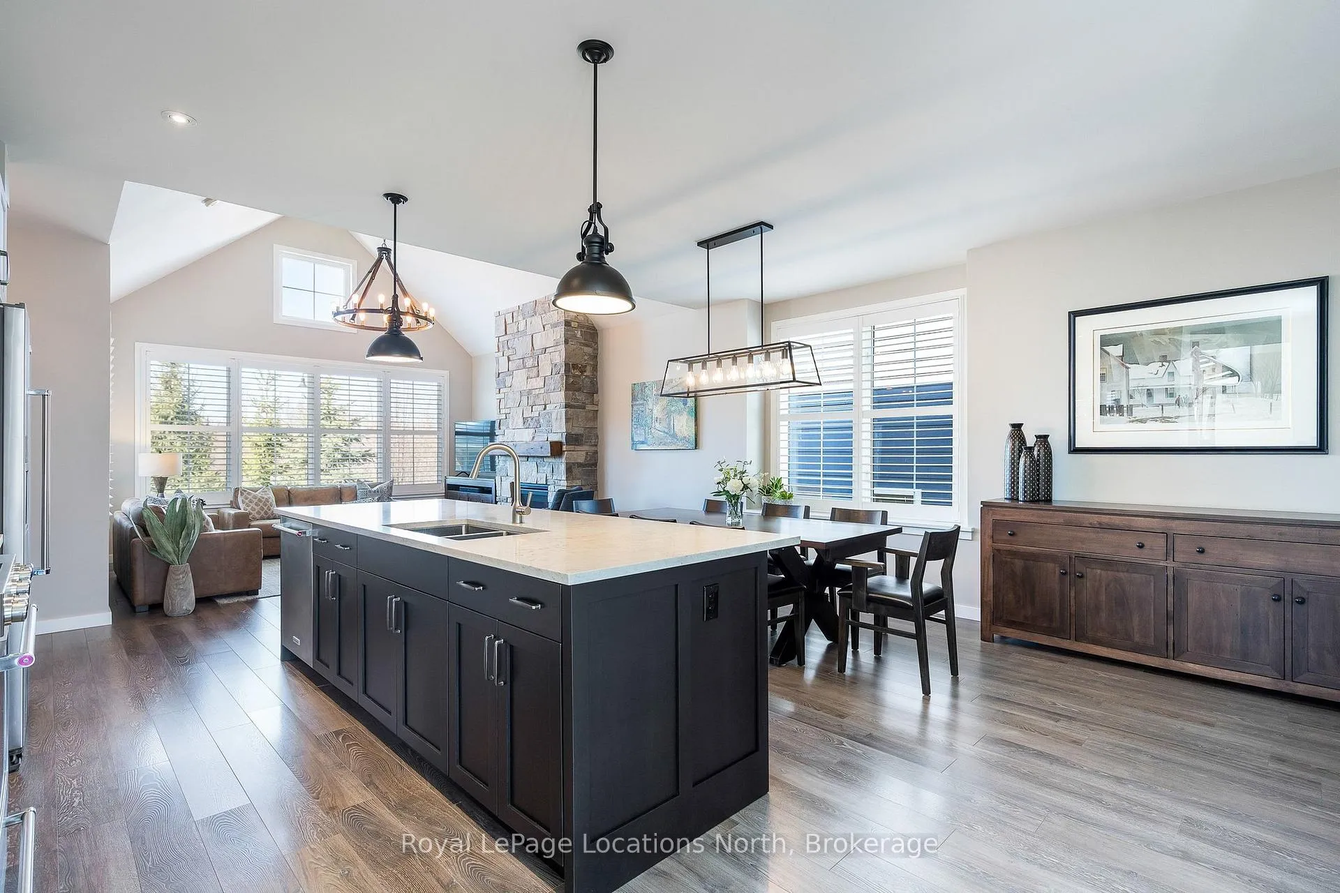 Photo 5 of 348 Yellow Birch Crescent, Blue Mountains — HOMEH