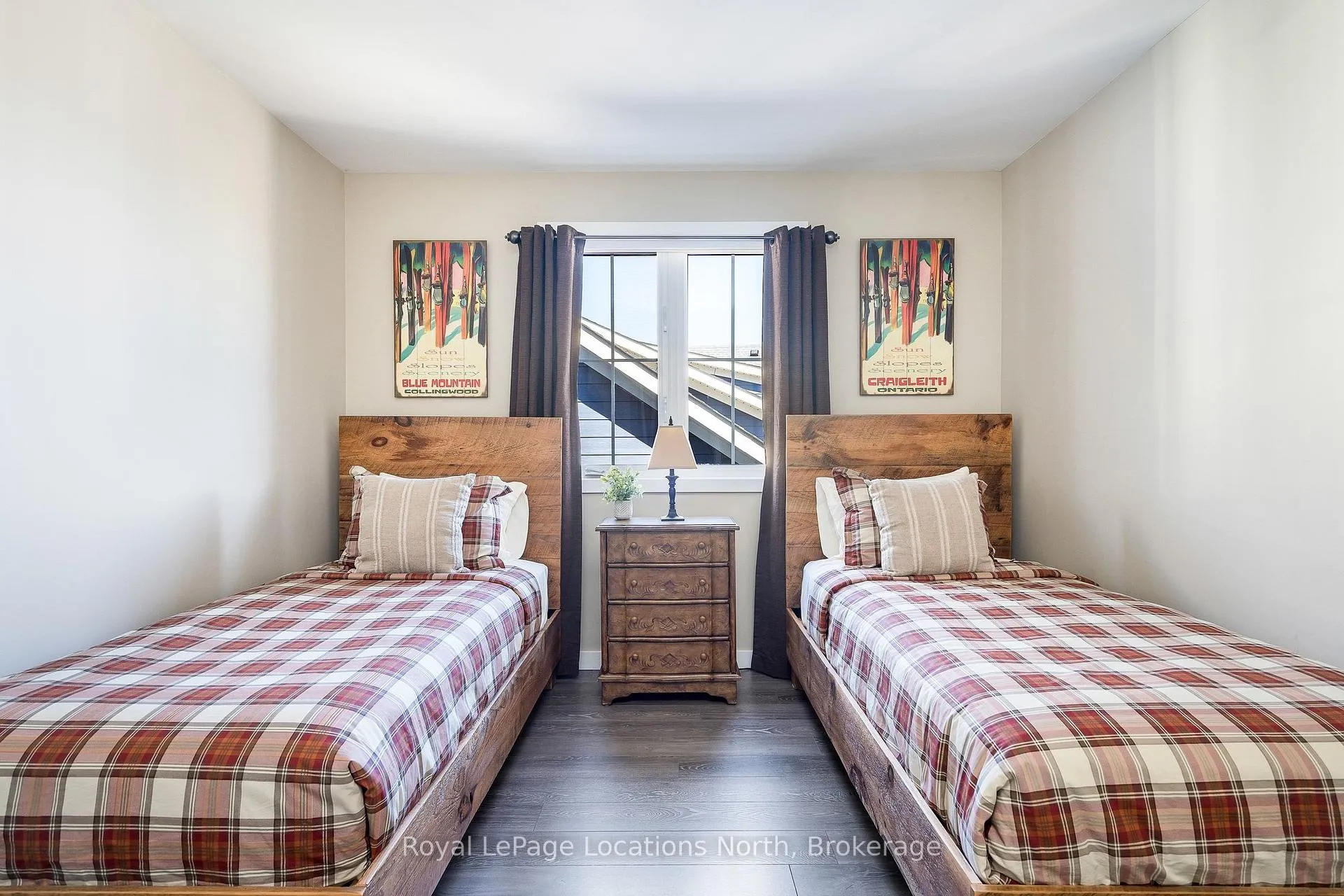 Photo 33 of 348 Yellow Birch Crescent, Blue Mountains — HOMEH