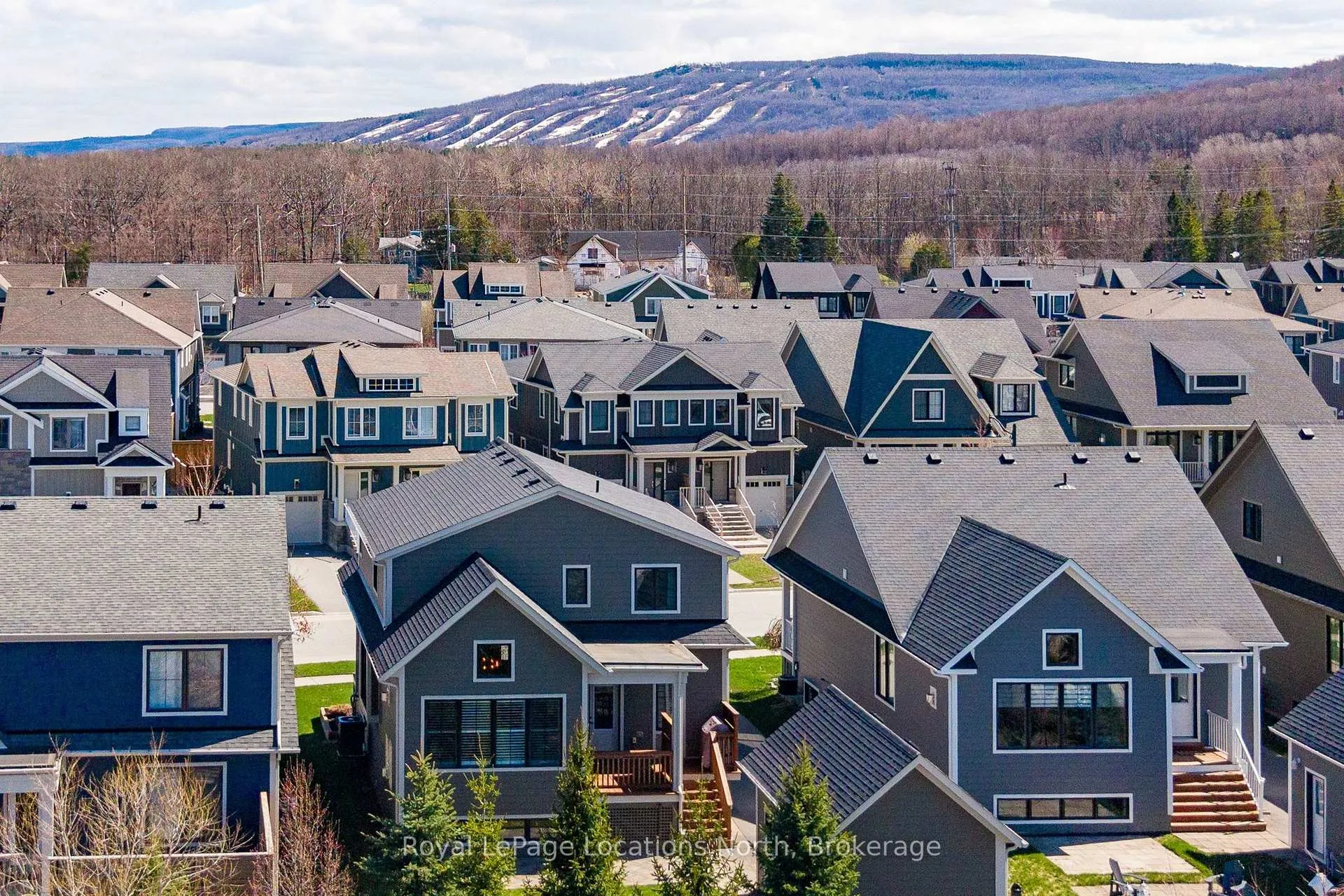 Photo 45 of 348 Yellow Birch Crescent, Blue Mountains — HOMEH