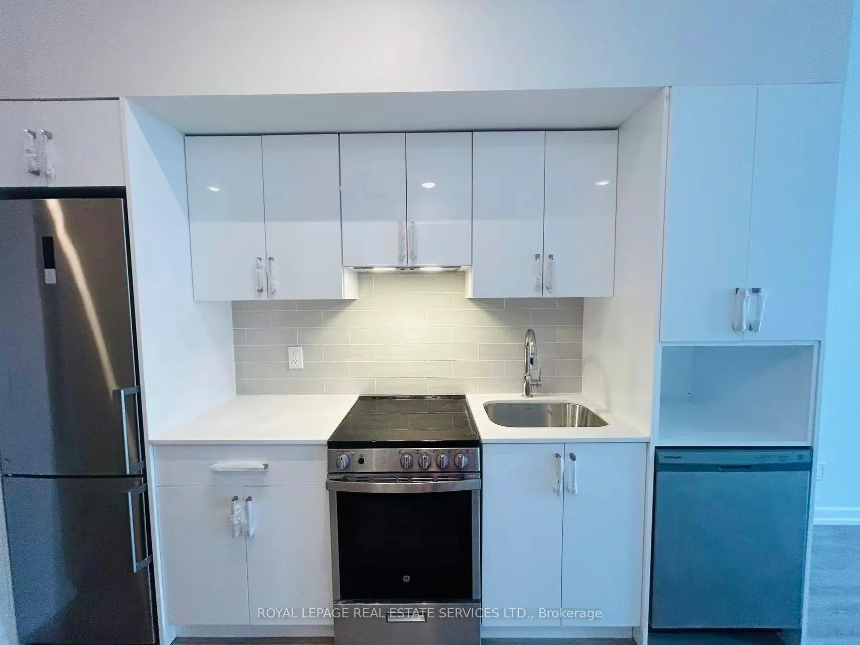 Photo 5 of Unit 705, 18 Maitland Terrace, Toronto, Church-Yonge Corridor — HOMEH