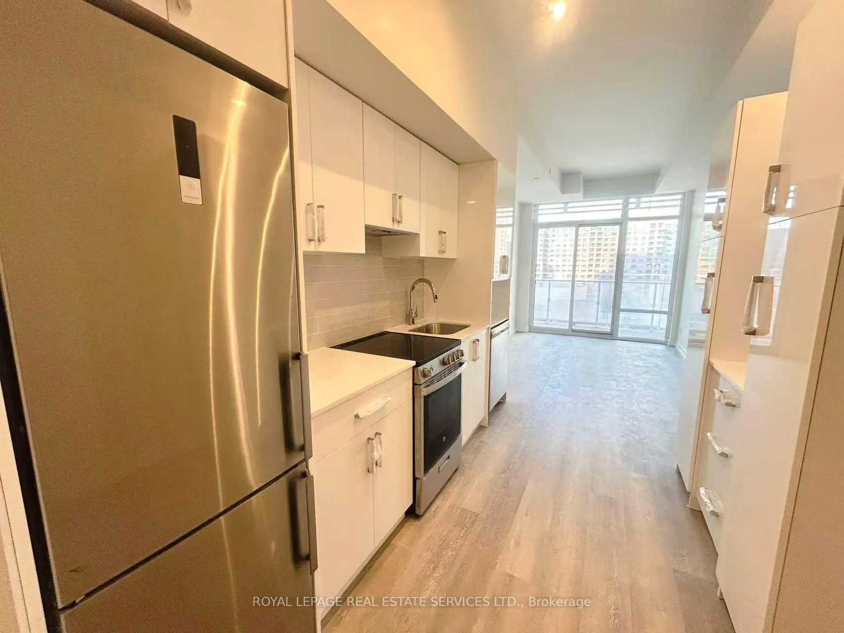 Photo 6 of Unit 705, 18 Maitland Terrace, Toronto, Church-Yonge Corridor — HOMEH