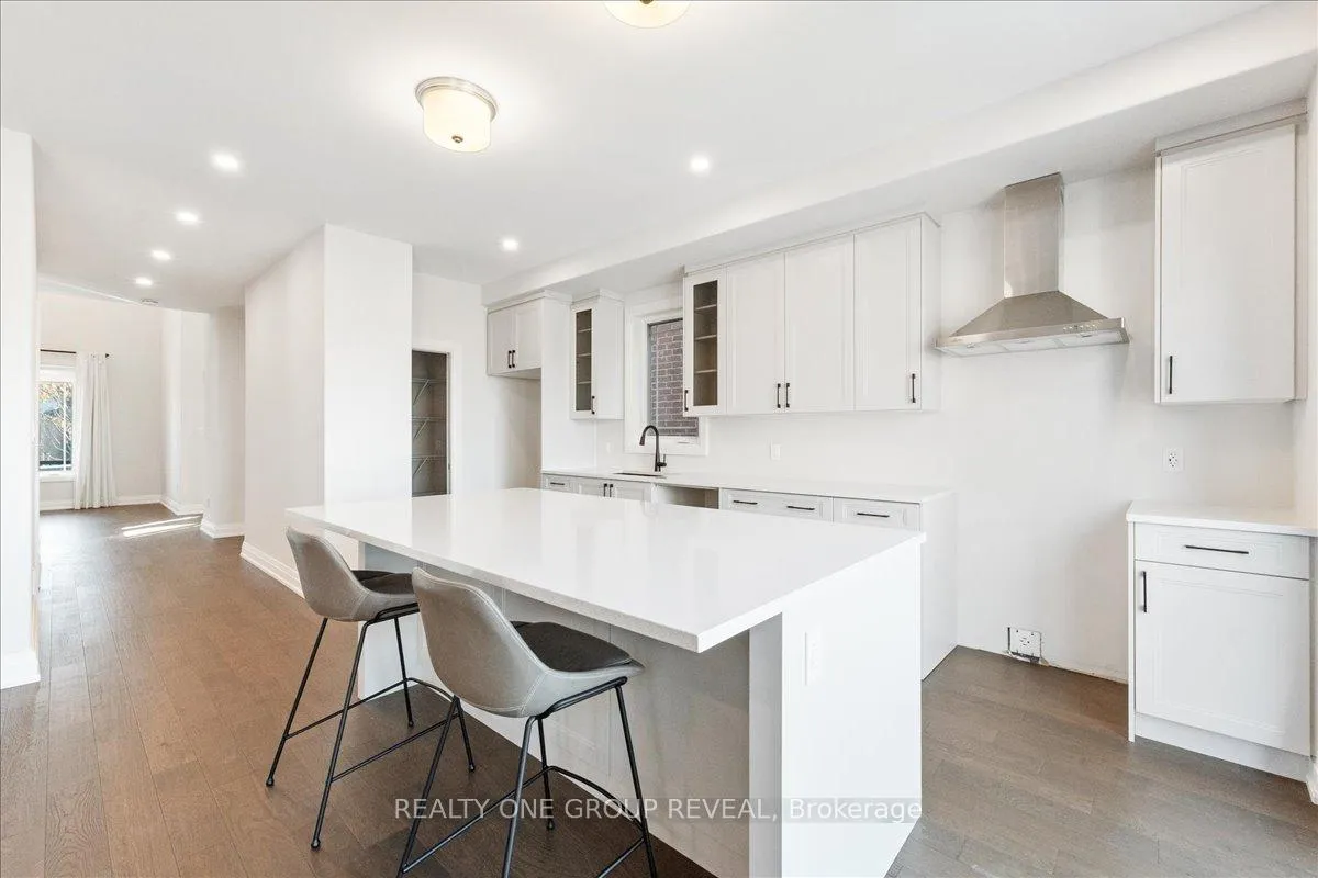 Photo 11 of 1054 Rippingale Trail, Peterborough, Northcrest Ward 5 — HOMEH