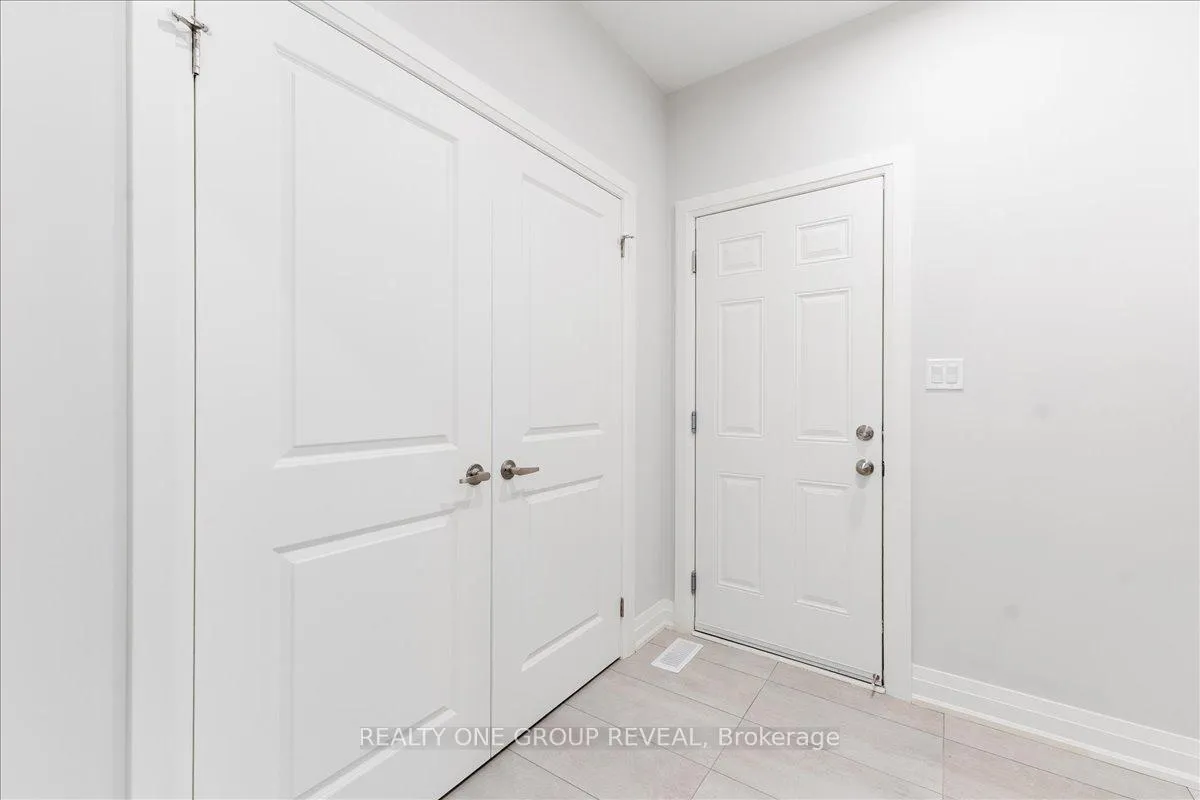 Photo 19 of 1054 Rippingale Trail, Peterborough, Northcrest Ward 5 — HOMEH