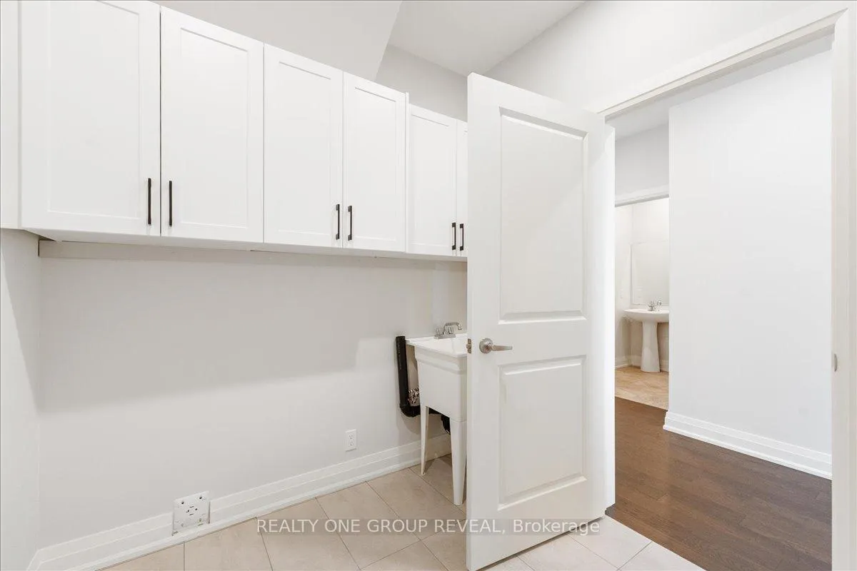 Photo 20 of 1054 Rippingale Trail, Peterborough, Northcrest Ward 5 — HOMEH