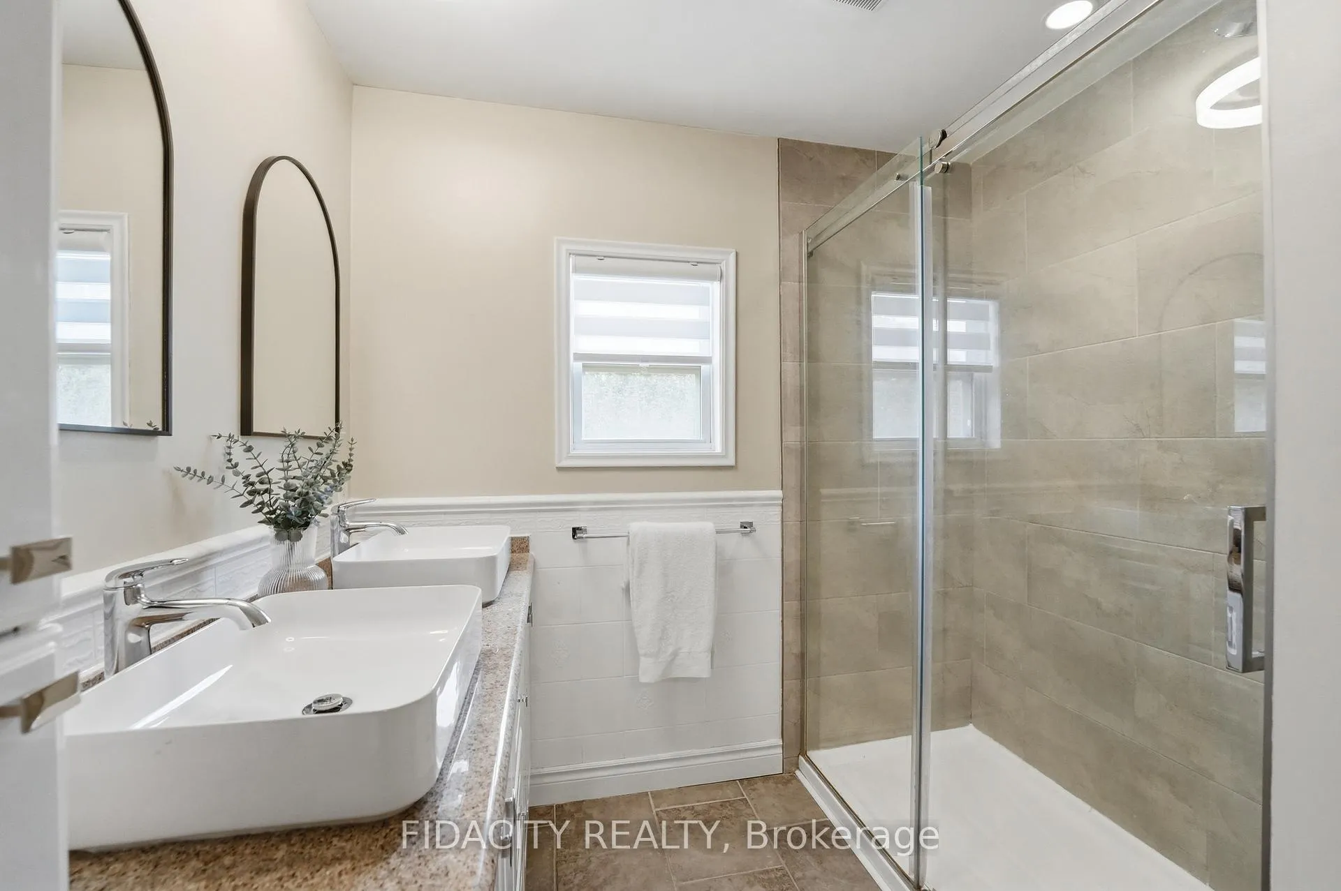 Photo 20 of 6560 Jack Pine Crescent, Ottawa, Greely — HOMEH
