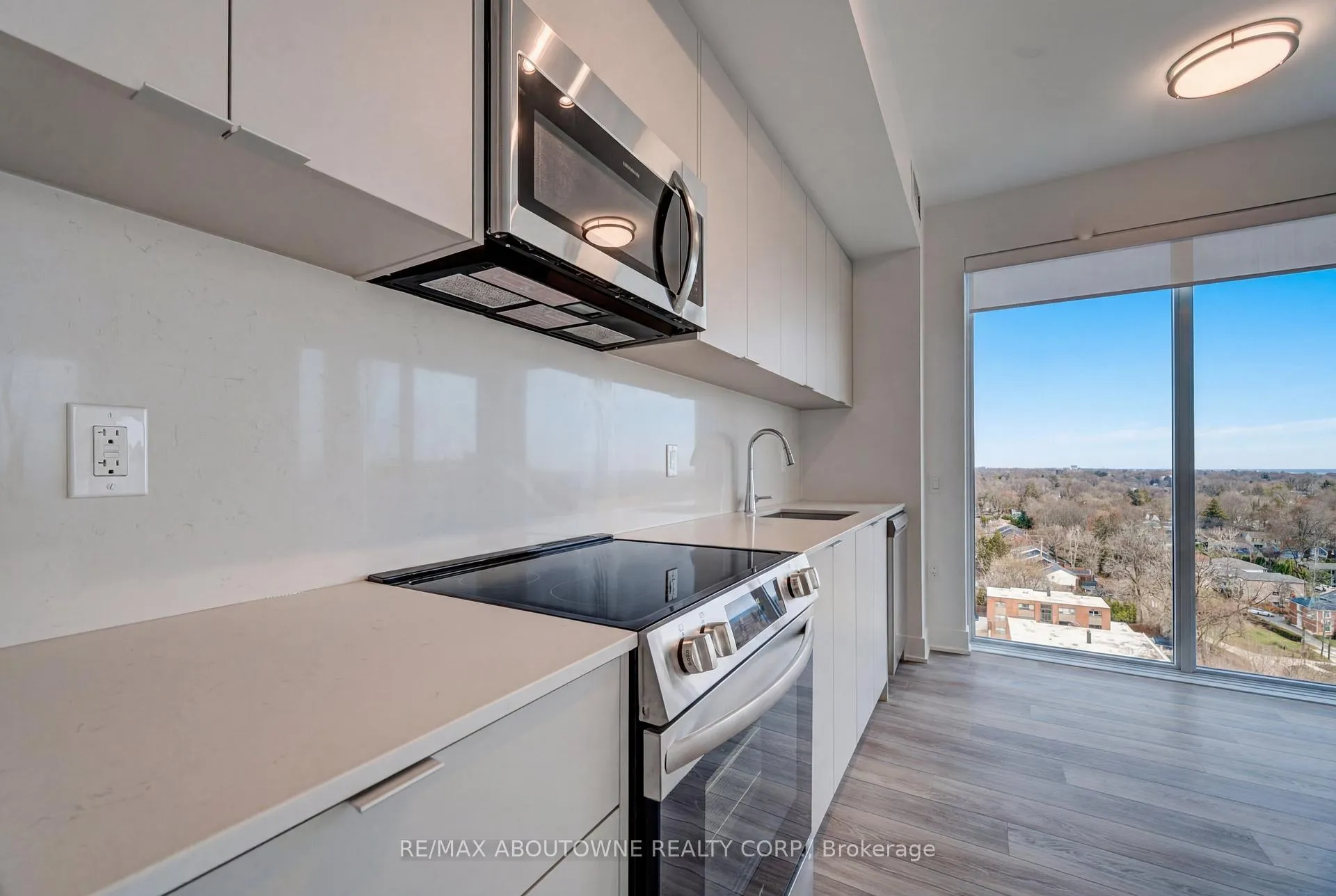 Photo 7 of Unit 1205, 2088 James Street, Burlington, Brant — HOMEH