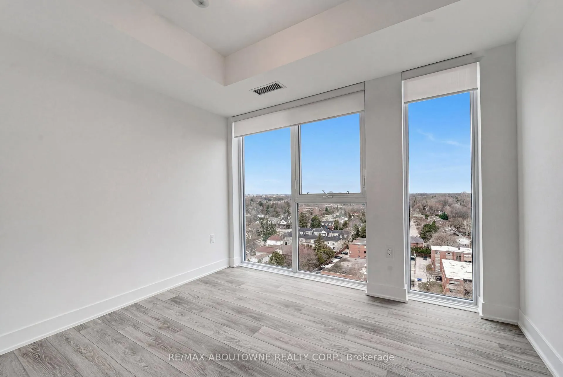 Photo 15 of Unit 1205, 2088 James Street, Burlington, Brant — HOMEH