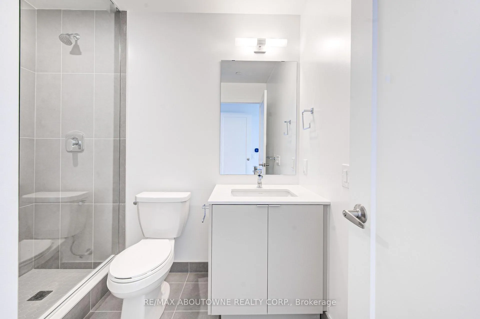 Photo 17 of Unit 1205, 2088 James Street, Burlington, Brant — HOMEH