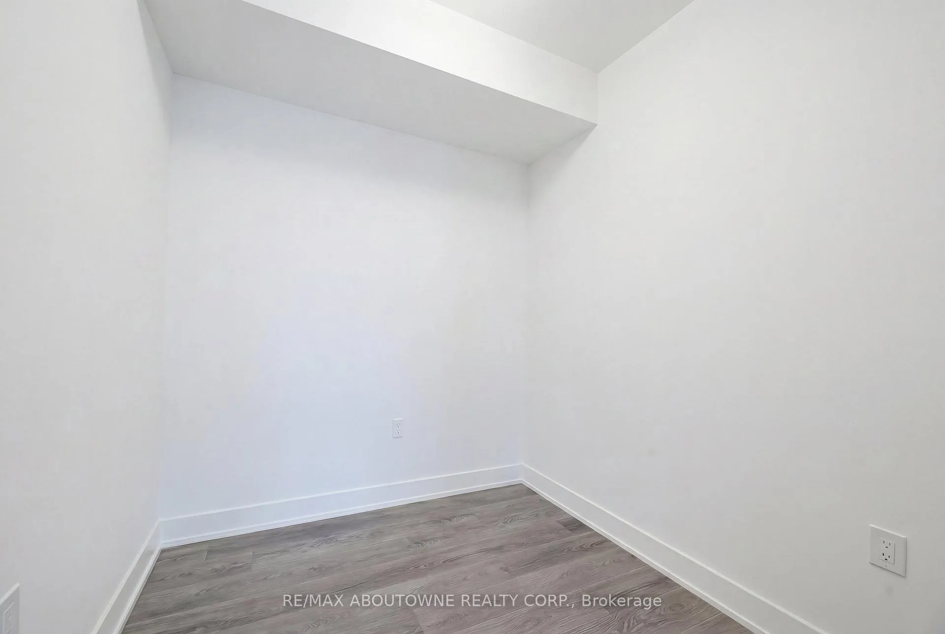 Photo 23 of Unit 1205, 2088 James Street, Burlington, Brant — HOMEH