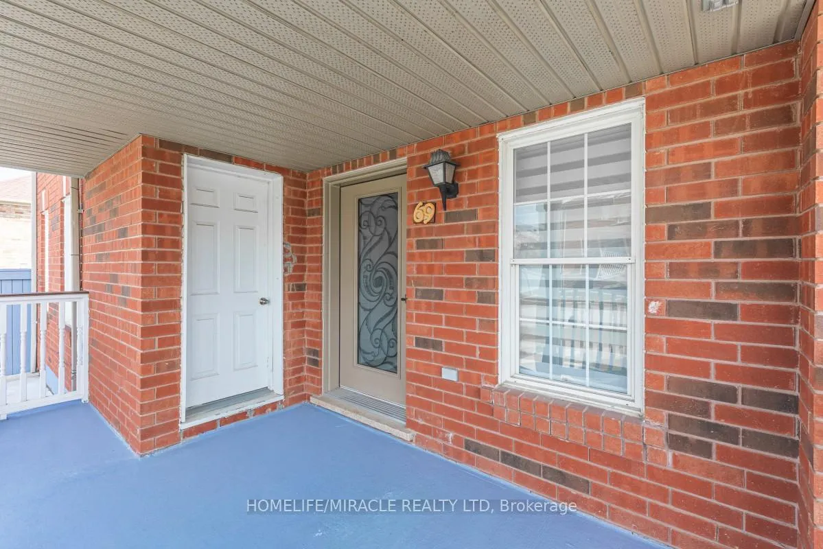 Photo 5 of 69 Flycatcher Avenue, Scarborough, Rouge — HOMEH