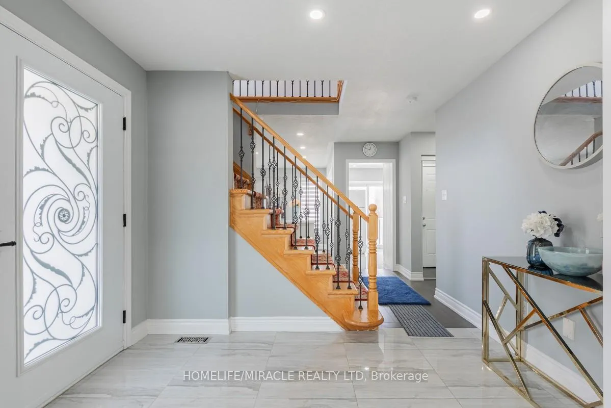 Photo 6 of 69 Flycatcher Avenue, Scarborough, Rouge — HOMEH
