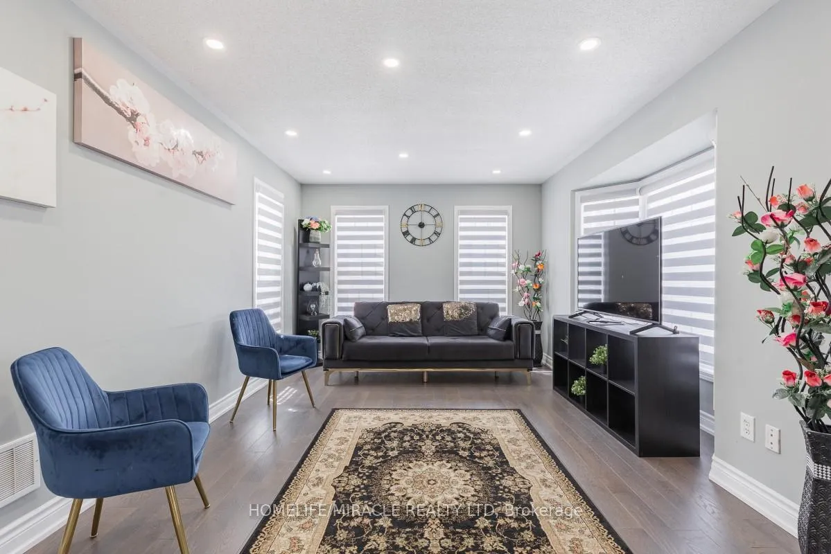 Photo 8 of 69 Flycatcher Avenue, Scarborough, Rouge — HOMEH