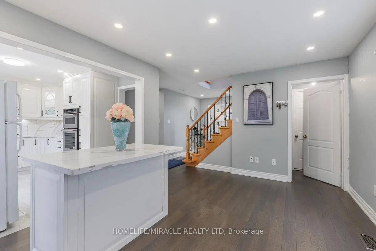 Photo 13 of 69 Flycatcher Avenue, Scarborough, Rouge — HOMEH