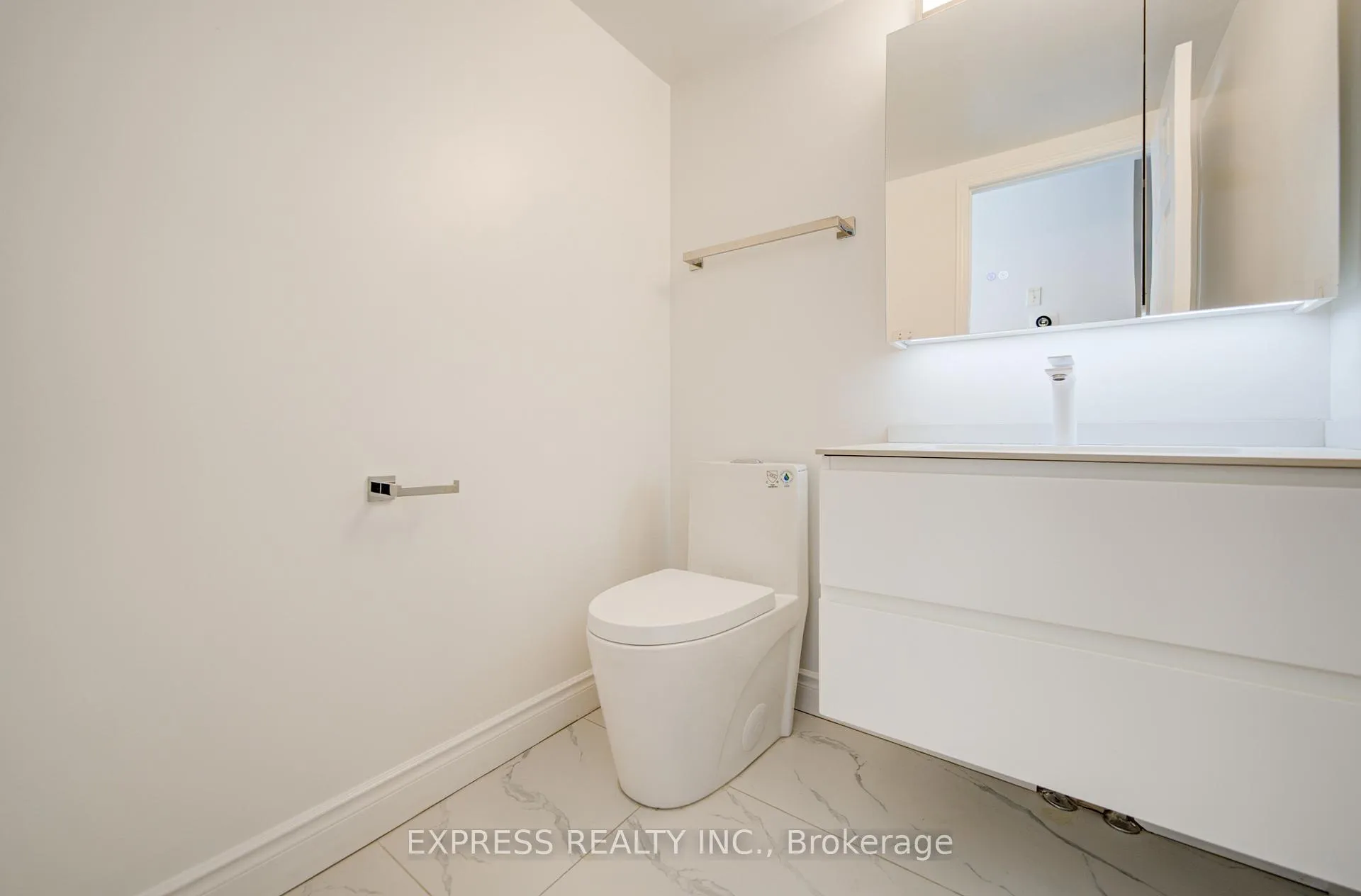 Photo 10 of 33 Schouten Crescent, Markham, Vinegar Hill — HOMEH