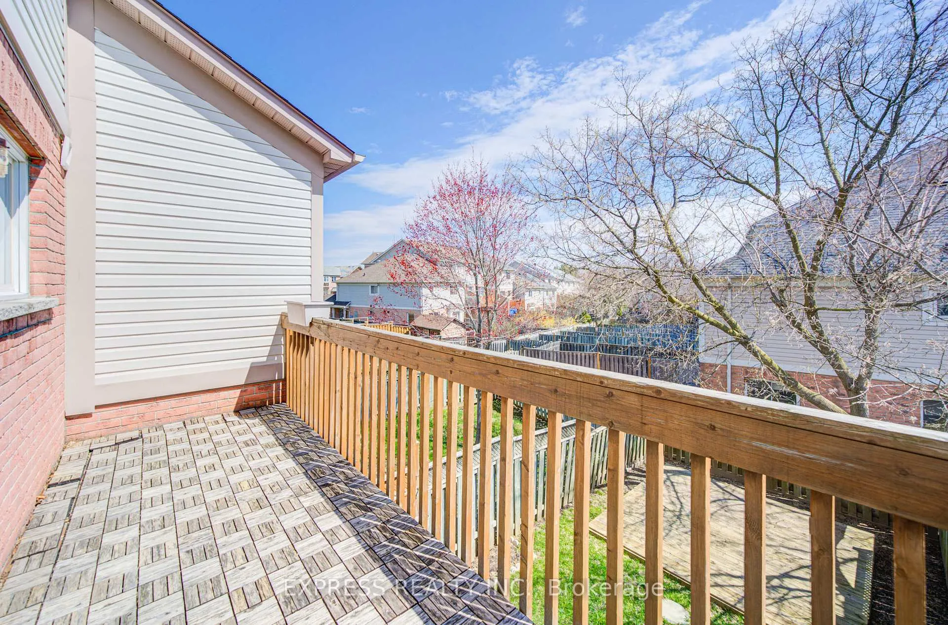 Photo 22 of 33 Schouten Crescent, Markham, Vinegar Hill — HOMEH