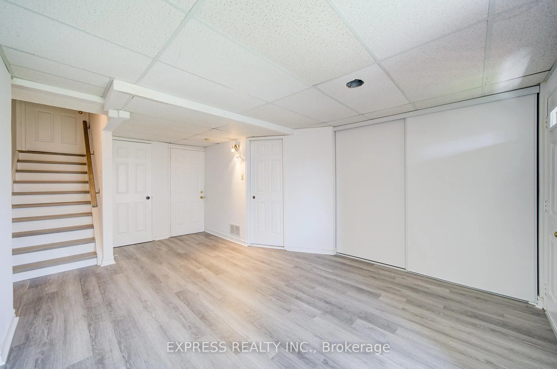 Photo 42 of 33 Schouten Crescent, Markham, Vinegar Hill — HOMEH