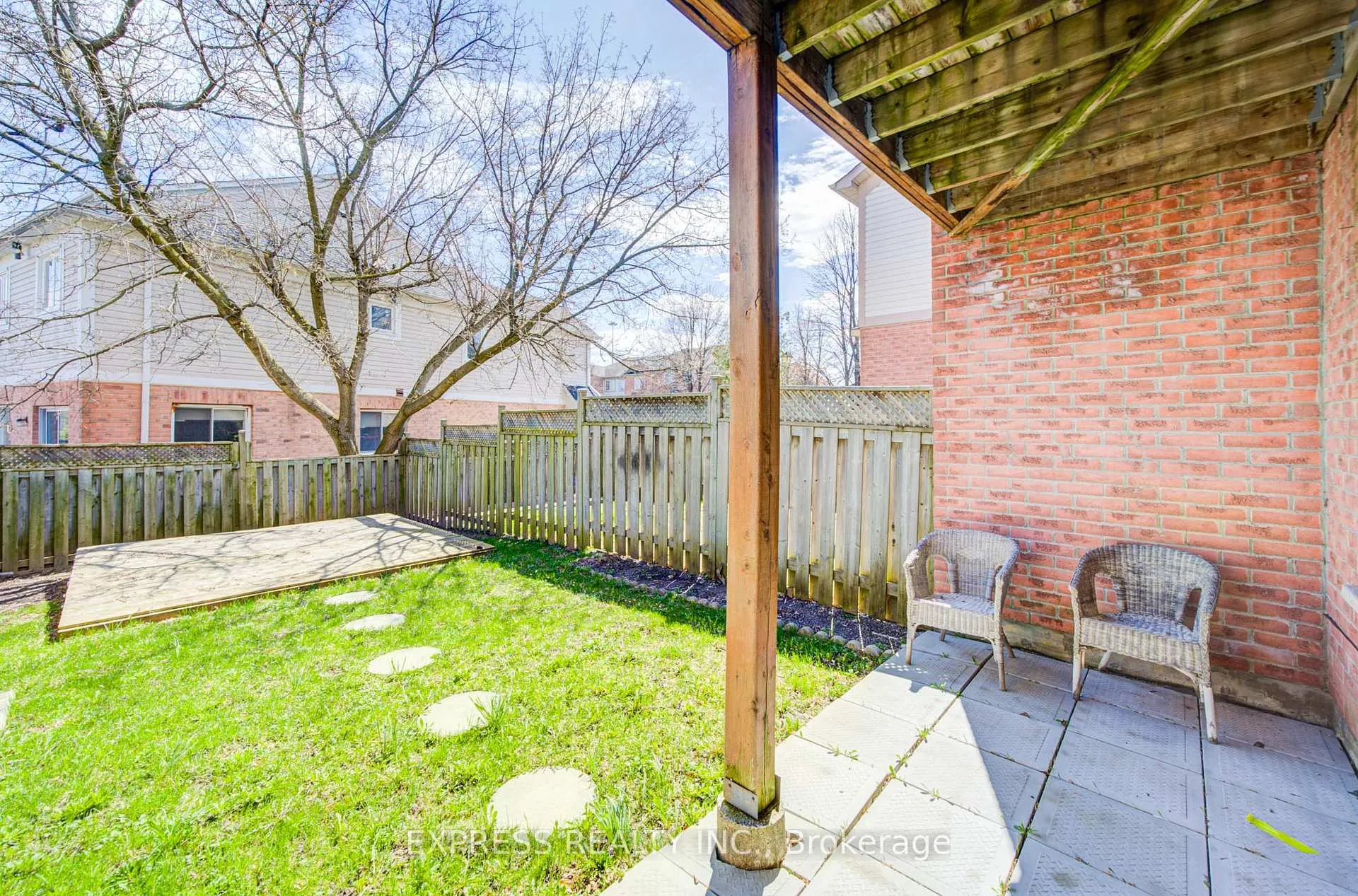 Photo 43 of 33 Schouten Crescent, Markham, Vinegar Hill — HOMEH