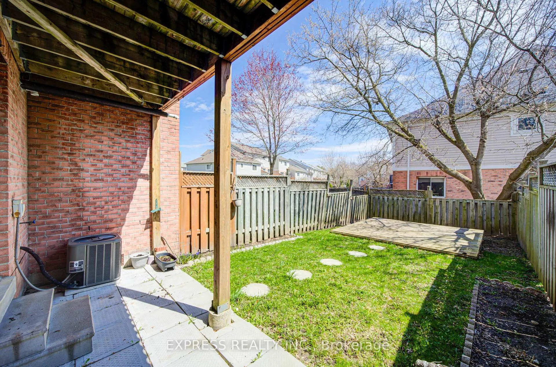 Photo 45 of 33 Schouten Crescent, Markham, Vinegar Hill — HOMEH